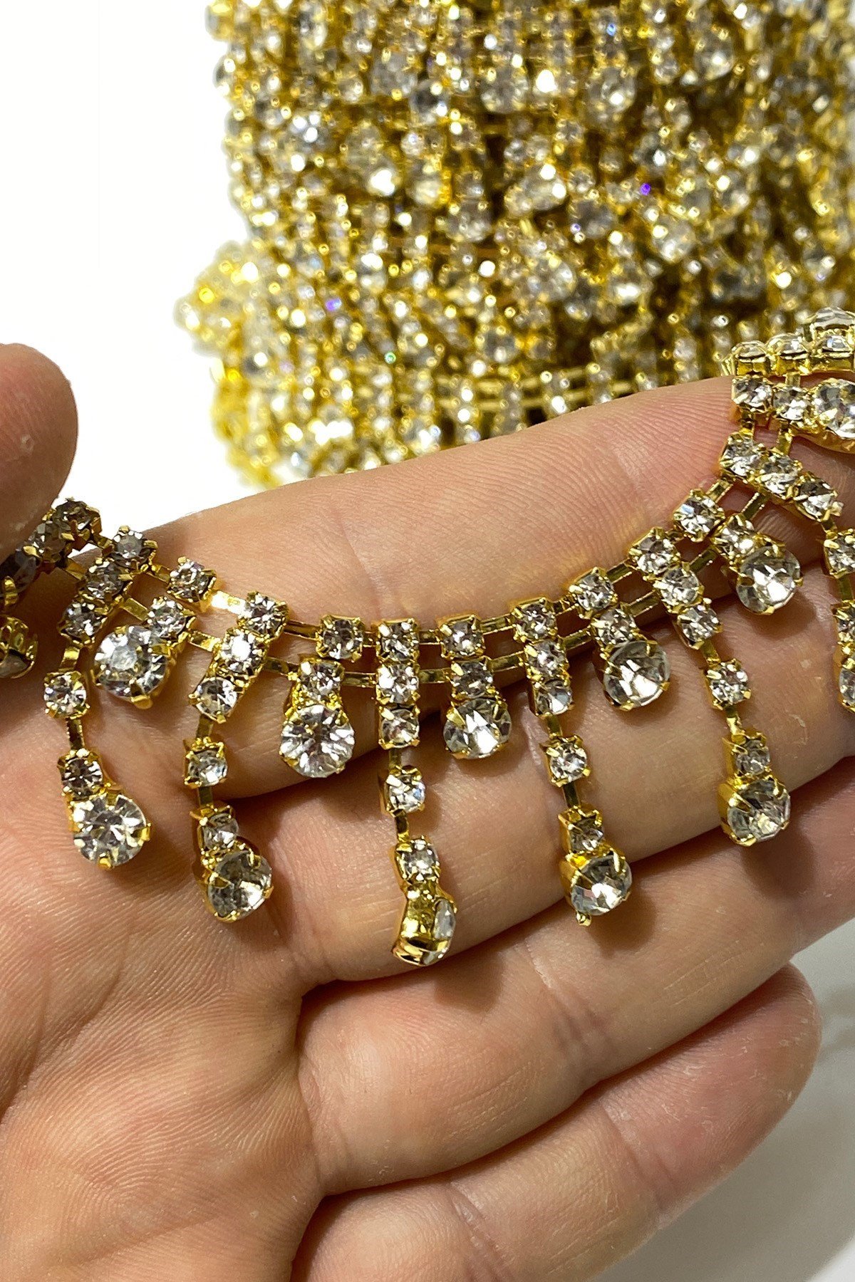 Gold Taşlı Püsküllü Aksesuar Şerit Taş Aplik 1 mt
