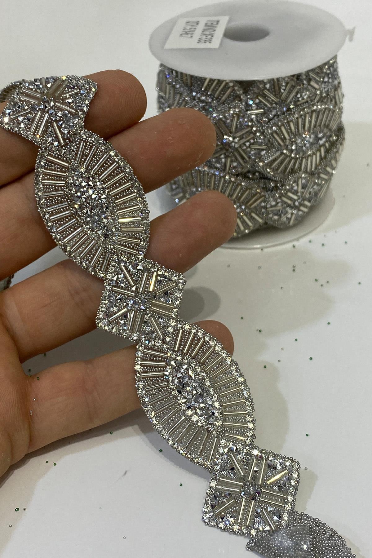 Gümüş Ütüyle Yapışan Taşlı Oval Aksesuar Boncuklu Şerit