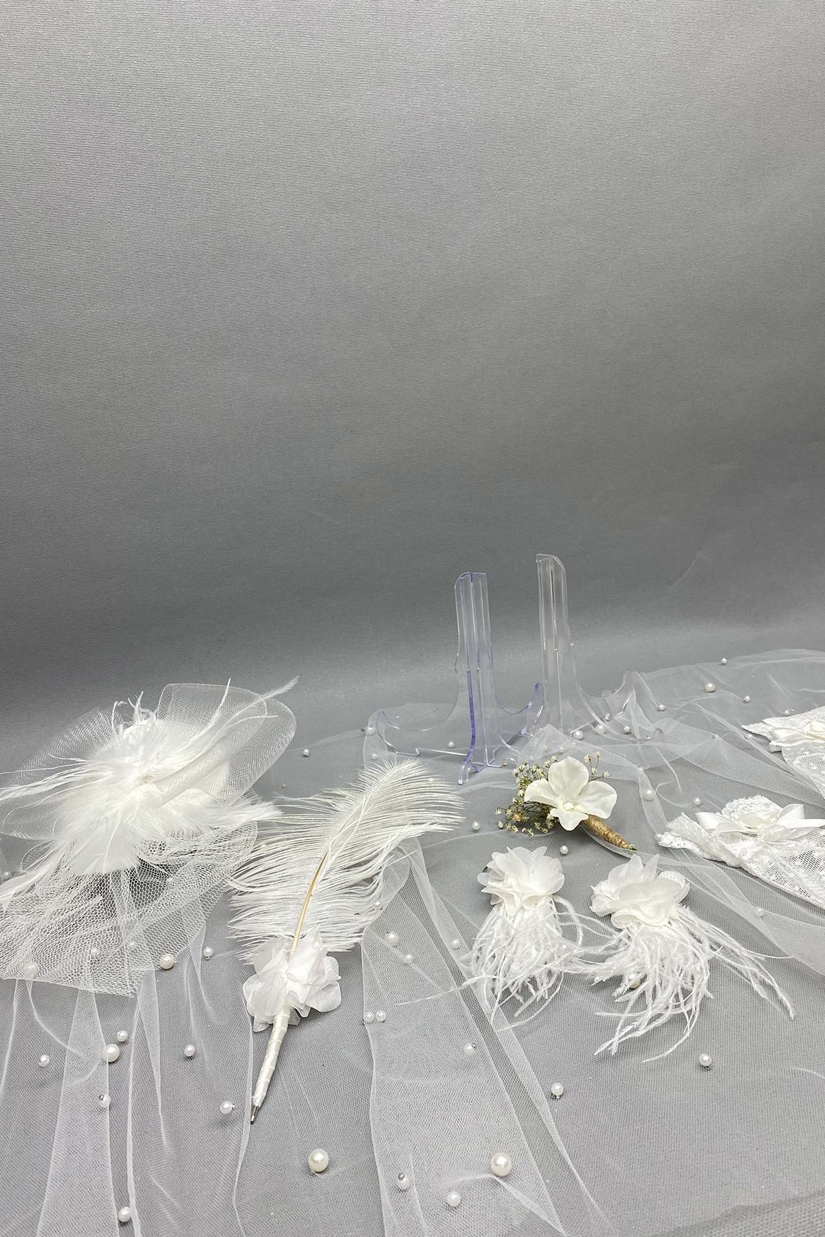 Islak Laleli Cipsolu Gelin Buketi Nikah Şapkası ve Gelin Eldiveni Seti