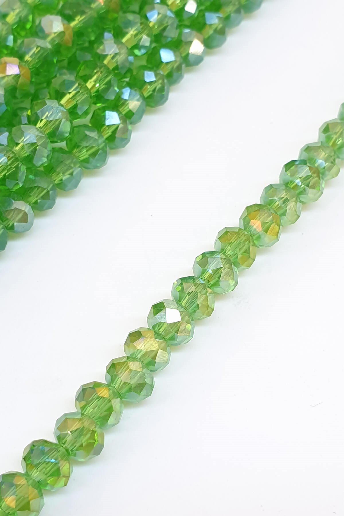 Janjanlı Yeşil Kristal Boncuk 6 Mm