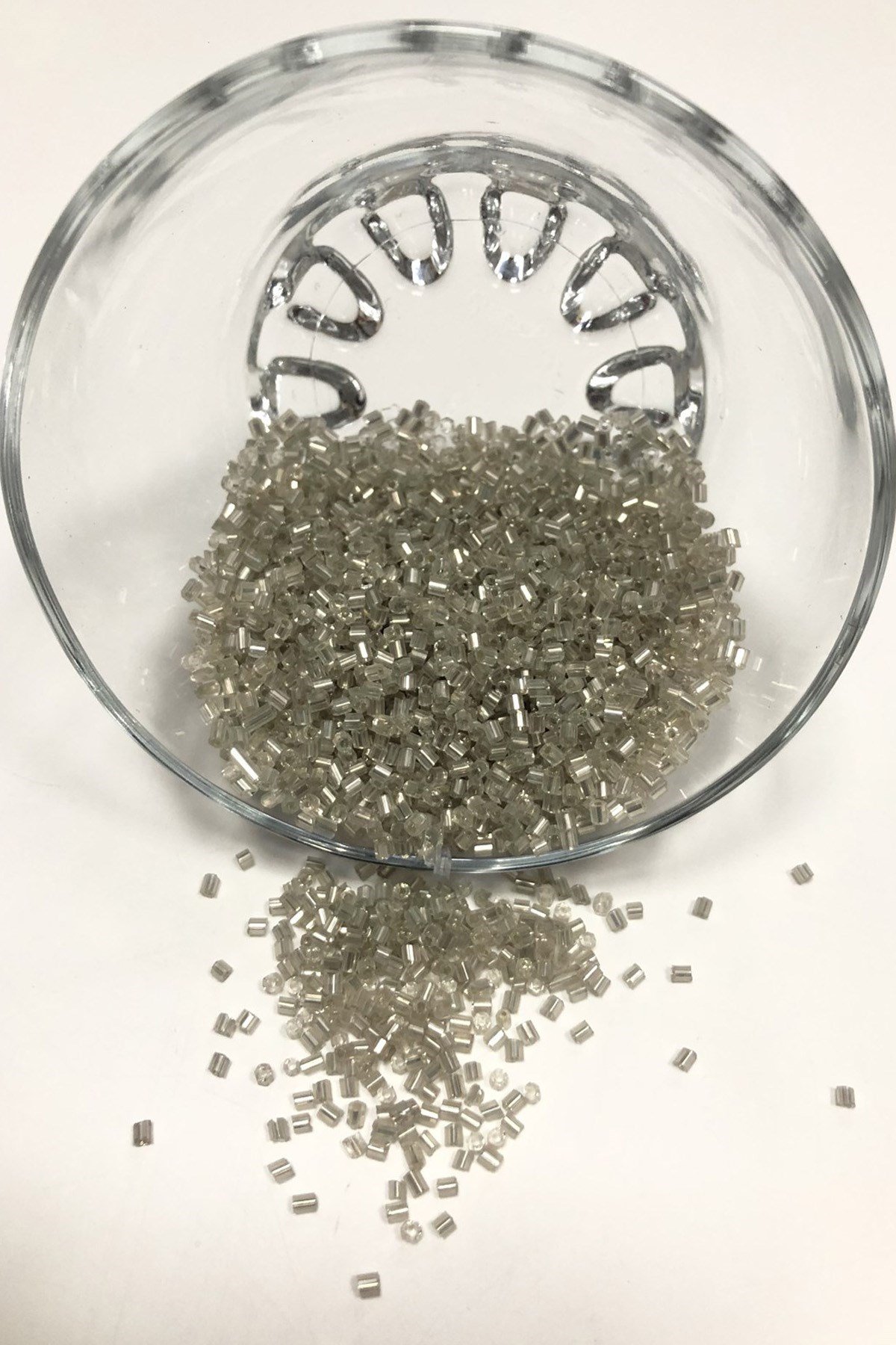 Koyu Gümüş Renk Kesme Boncuk 50 gr