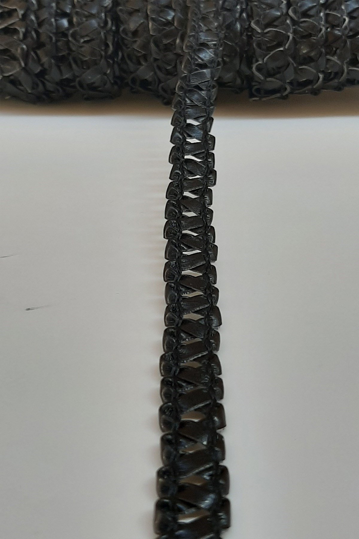 Koyu Kahve Zincir Desenlideri Şerit 1 Cm