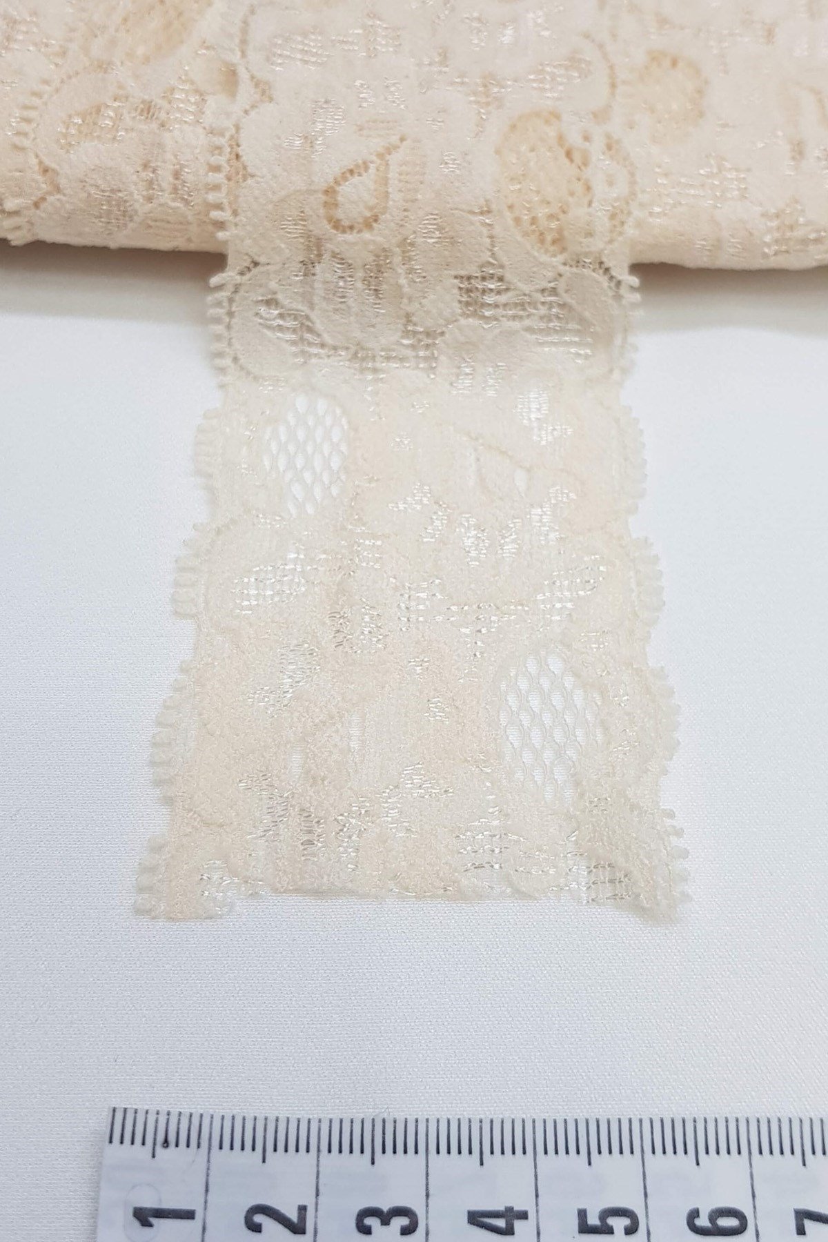 Koyu Krem Likralı Esnek Dantel Şerit