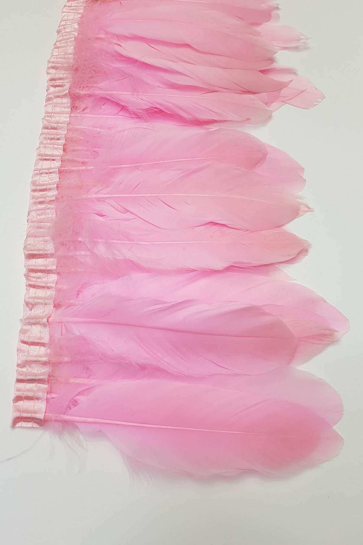 Koyu Pembe Kartal Tüyü 1 mt