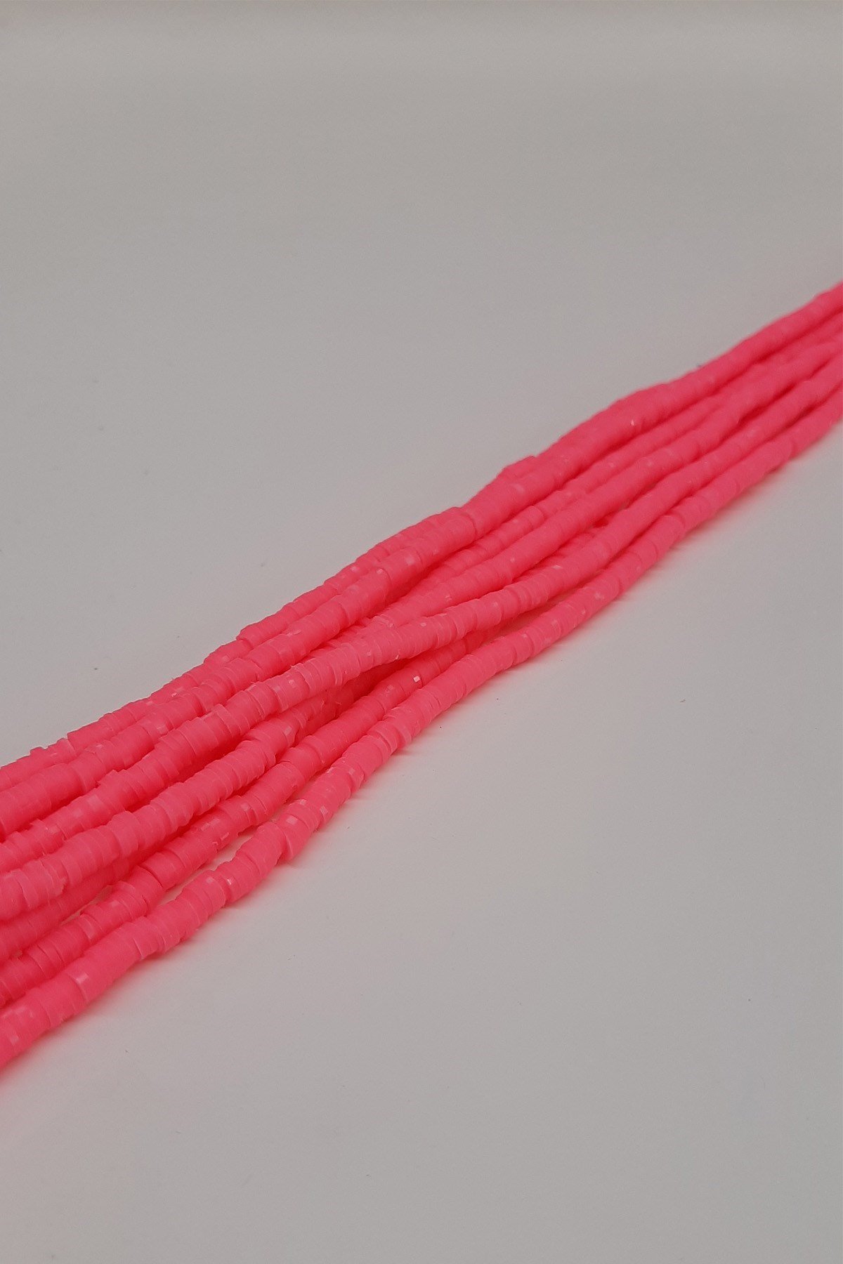 Neon Fuşya Fimo Hamur Boncuk 4mm