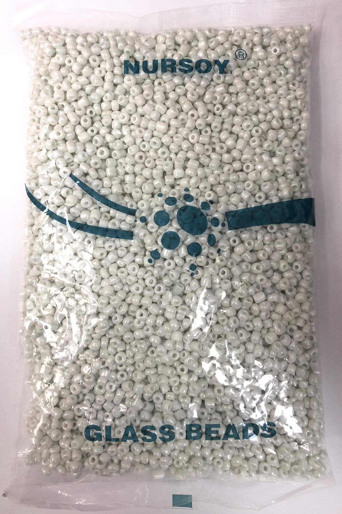 Parlak Beyaz Kum Boncuk 4 mm 500 gr