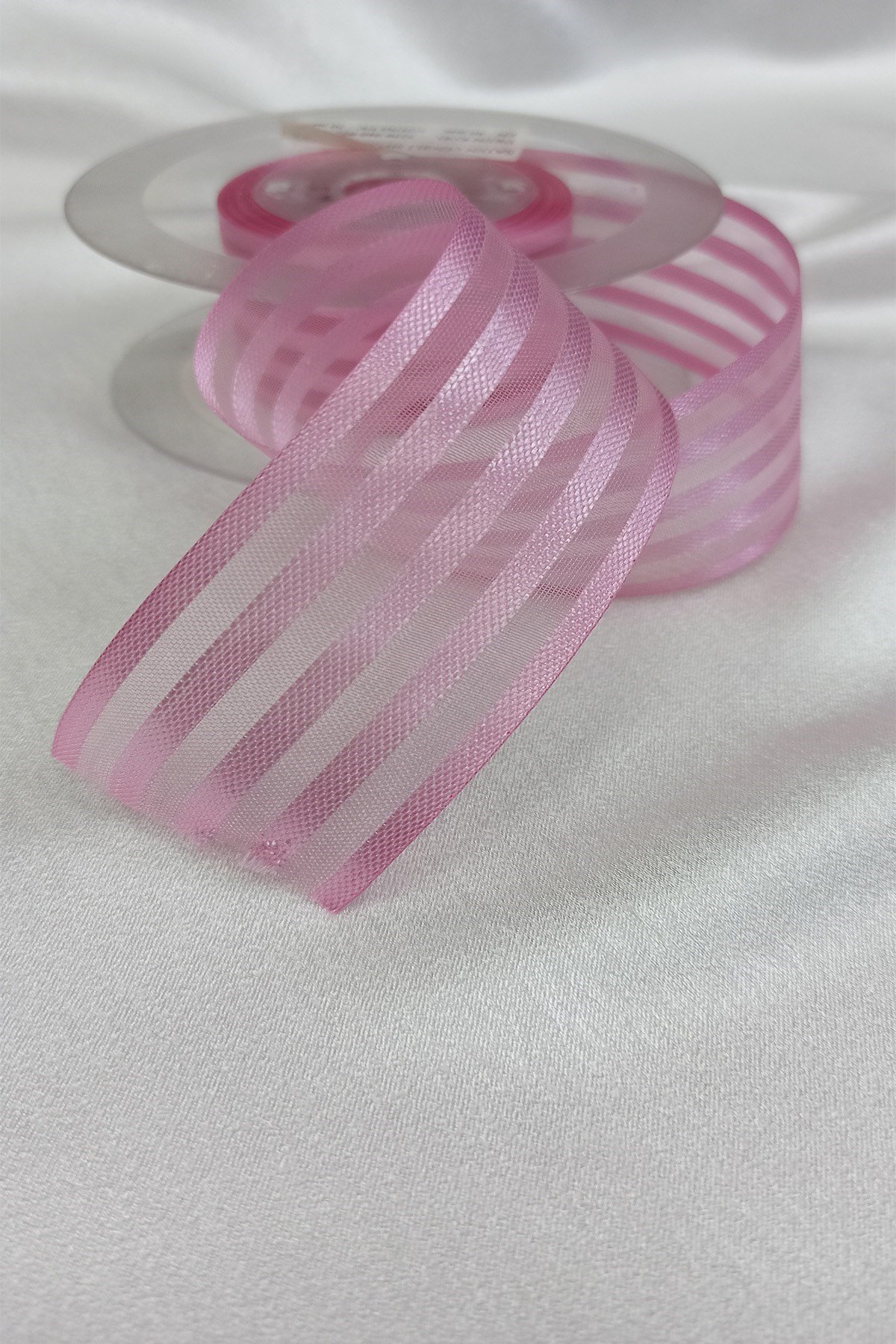 Pembe Renk Çizgili Şifon Kurdele