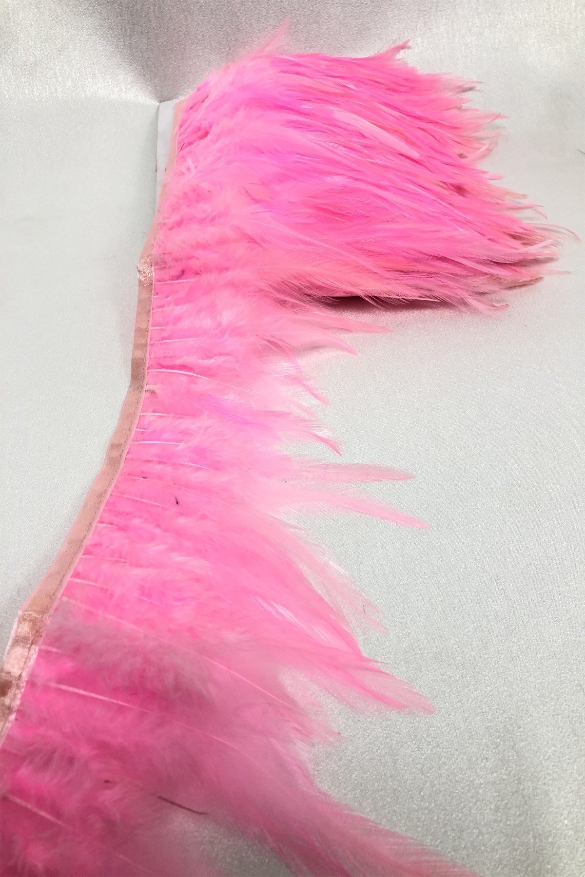 Pembe Renk Horoz Tüyü