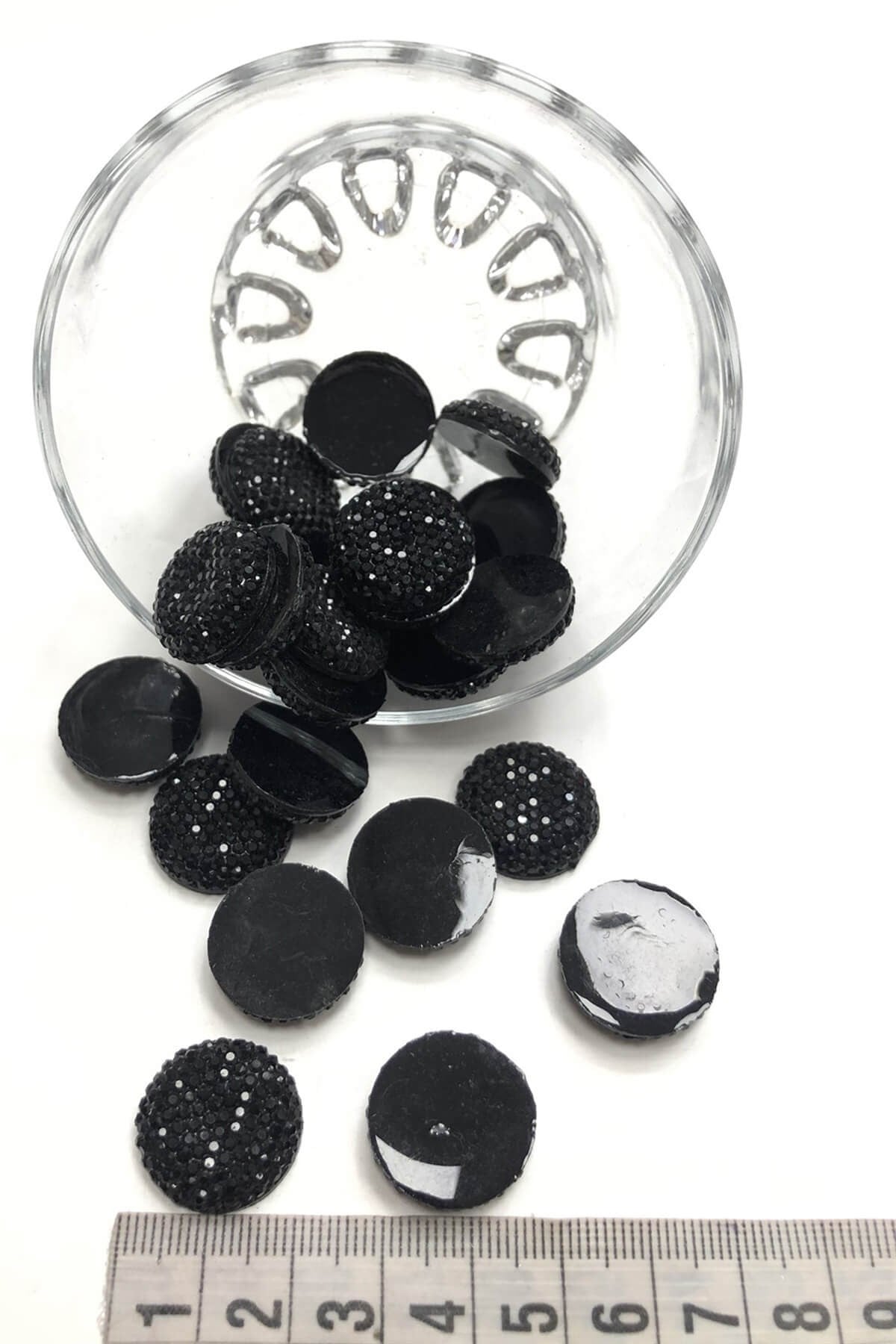 Plastik Dikme Taş