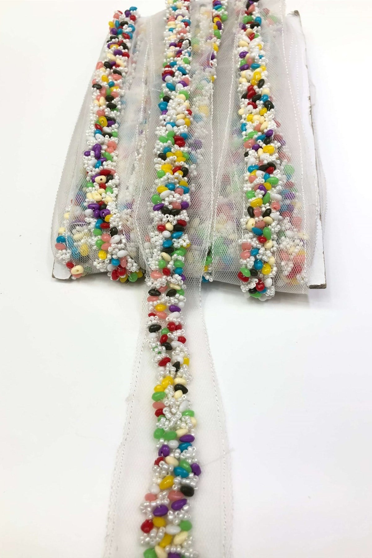 Renkli Boncuk İşlemeli Şerit  2 cm
