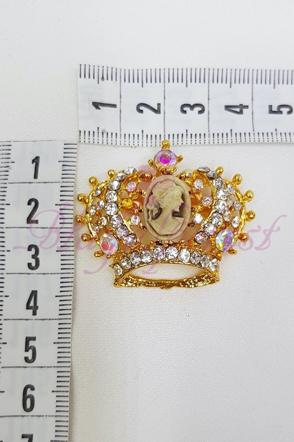 Sarı Madame Coco Taçlı Kristal Broş
