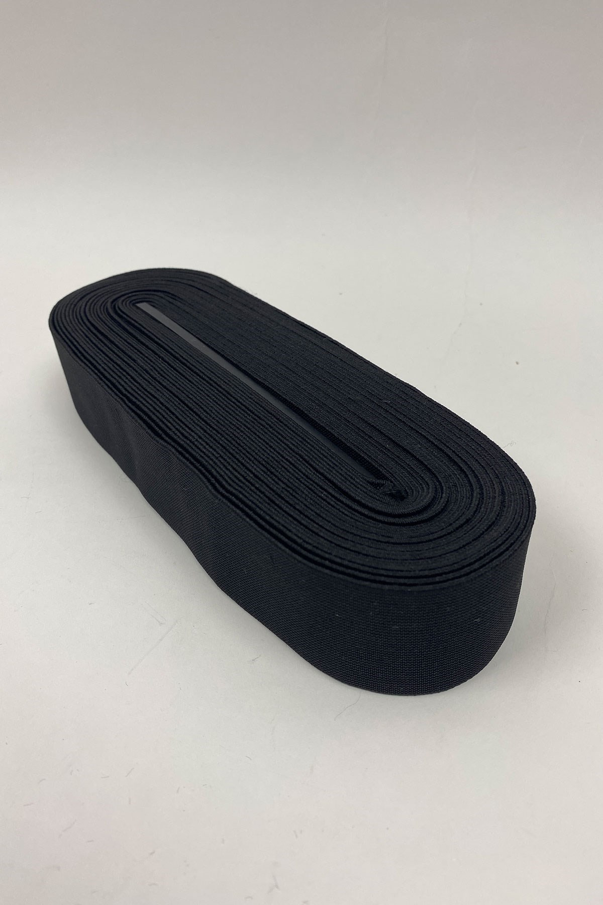 Siyah Yassı Lastik 4 cm 10 mt