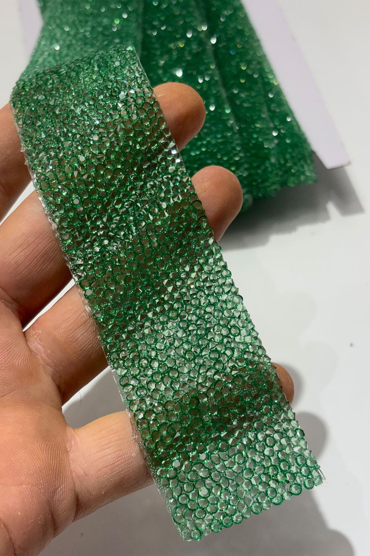 Yeşil Ütüyle Yapışan Şerit Taş Boncuk 4 Cm