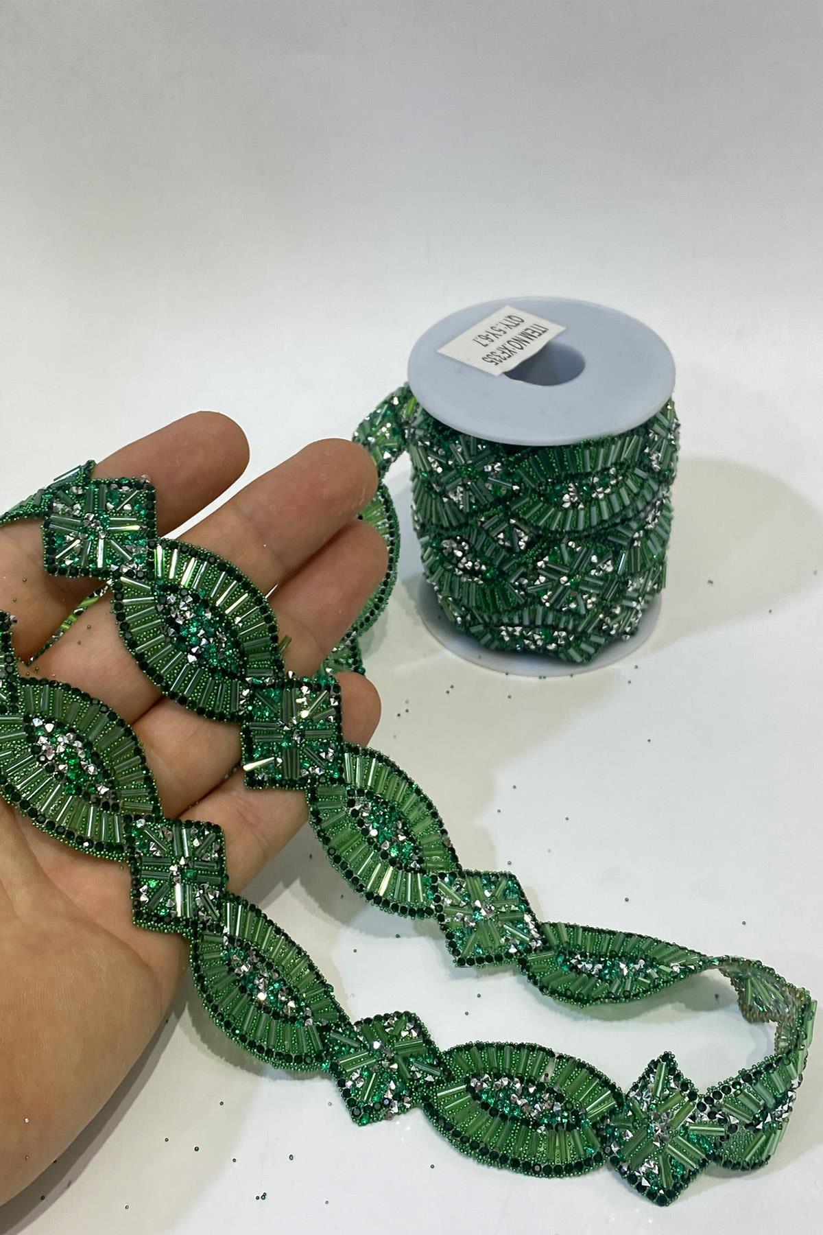 Yeşil Ütüyle Yapışan Taşlı Oval Aksesuar Boncuklu Şerit