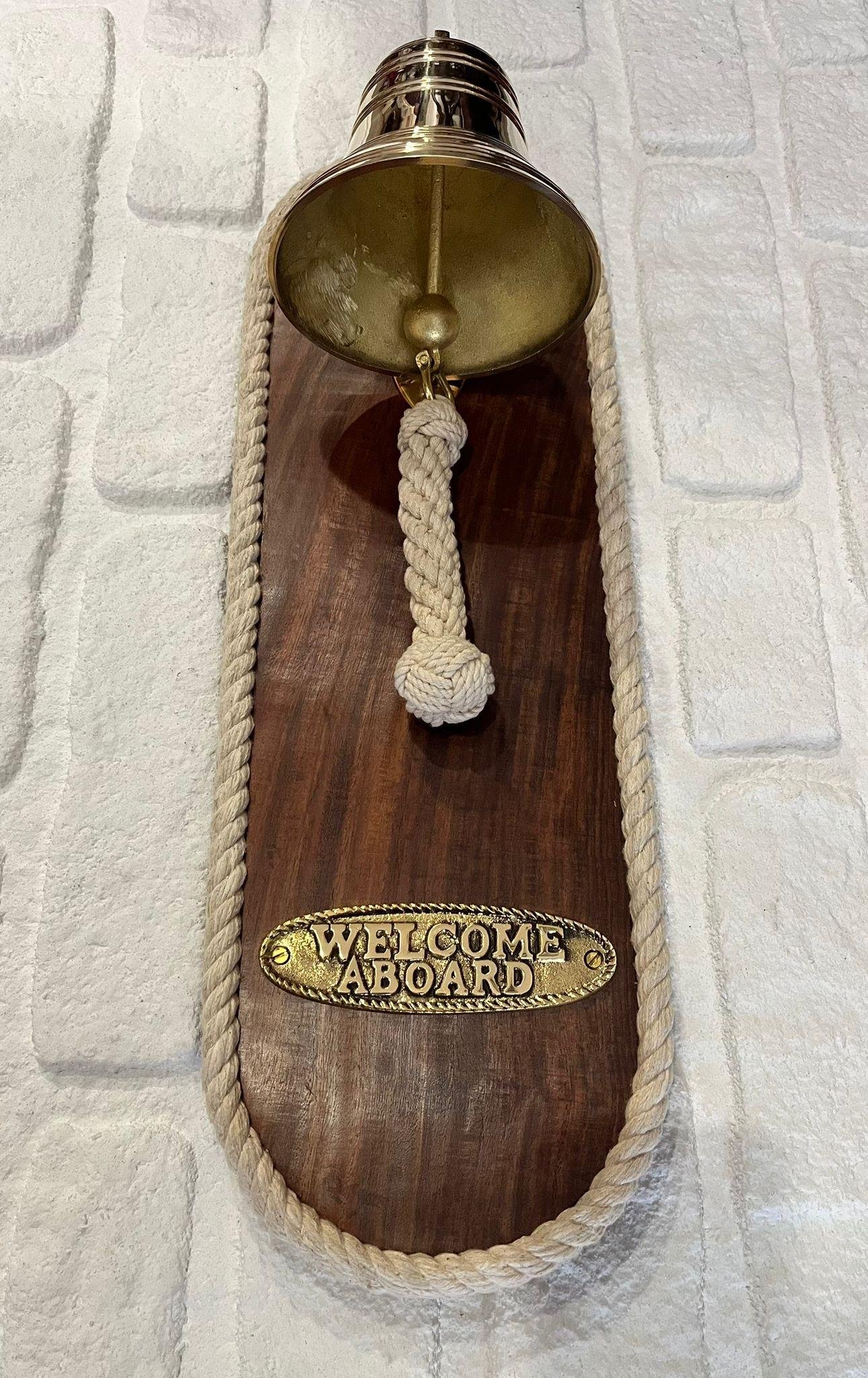 AHŞAP STANDLI PİRİNÇ ÇAN ZİL KAMPANA DUVAR DEKORU (WELCOME ABOARD)