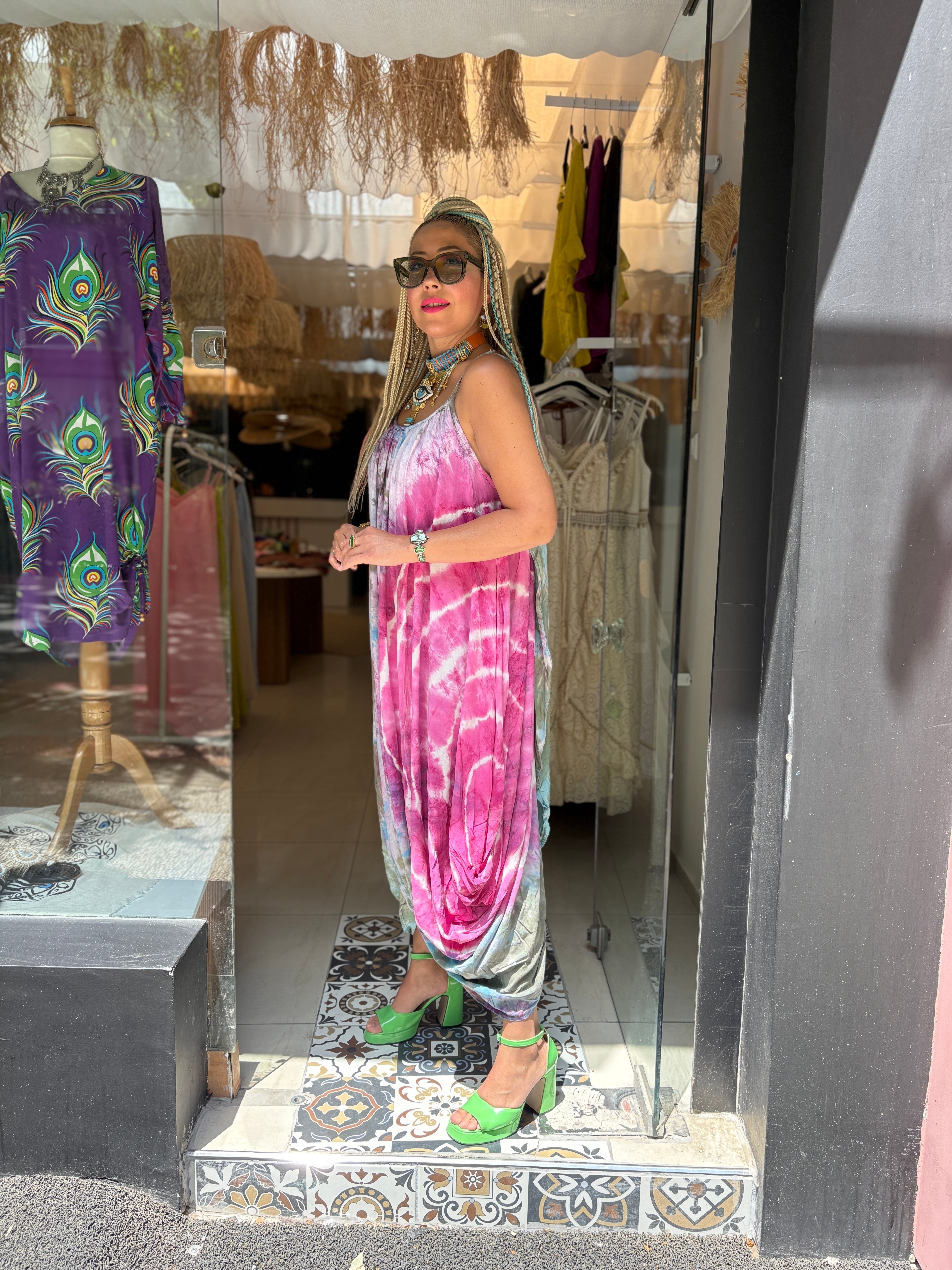 Batik Desenli Askılı Fuşya Şalvar Elbise