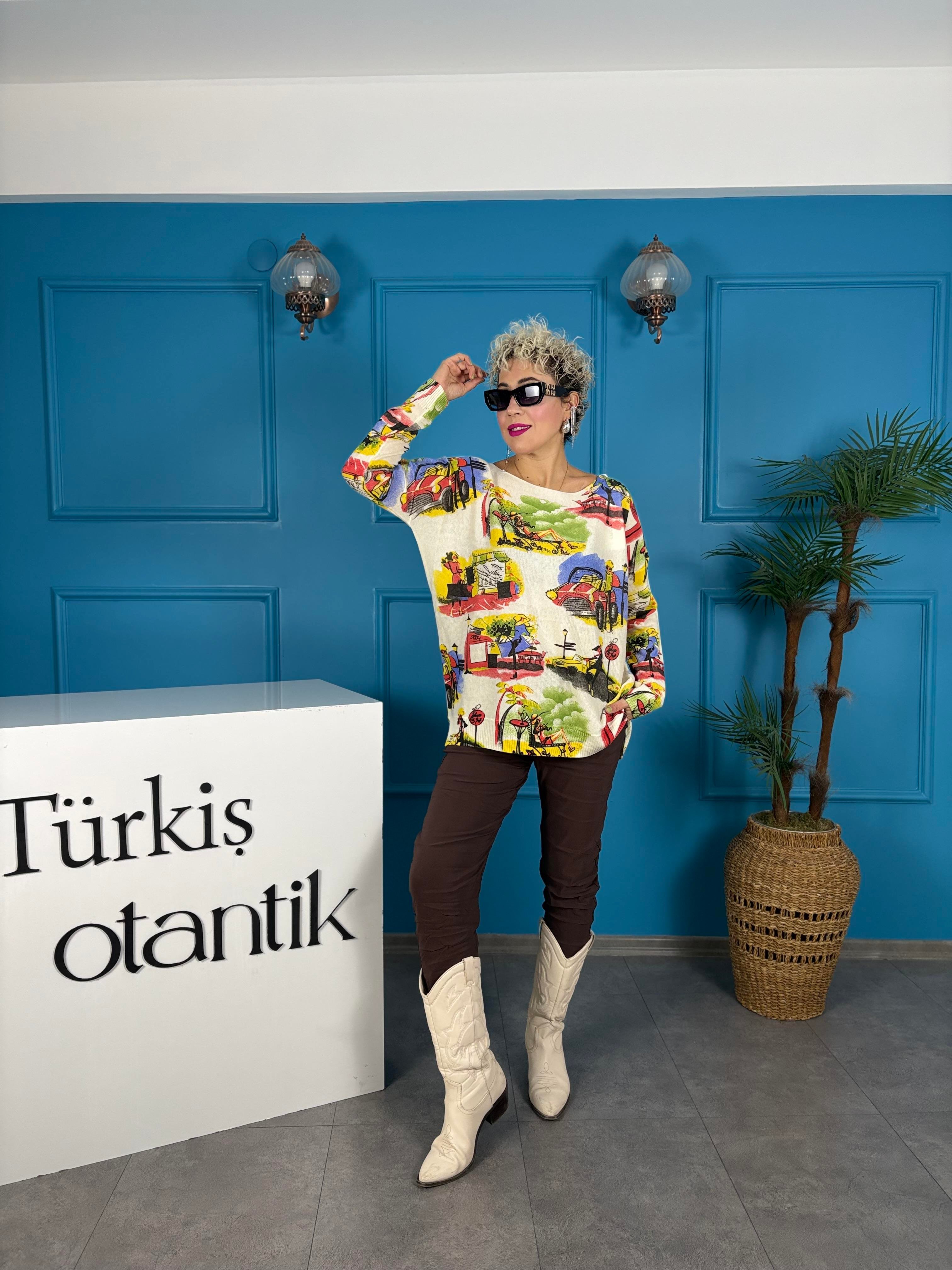 Dijital Baskılı Taş İşlemeli İthal Bluz 3