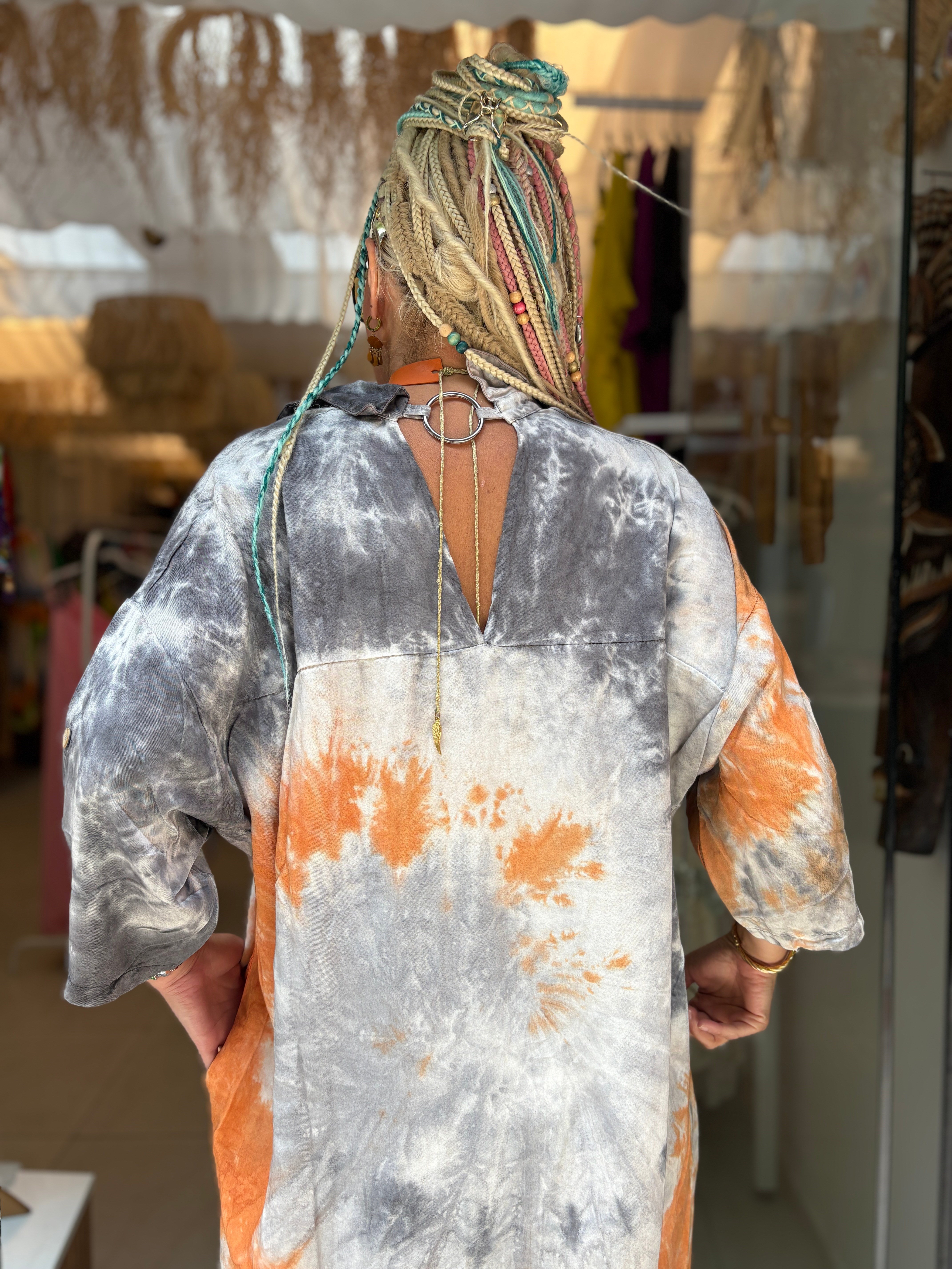 Halka Detaylı Turuncu Batik Elbise