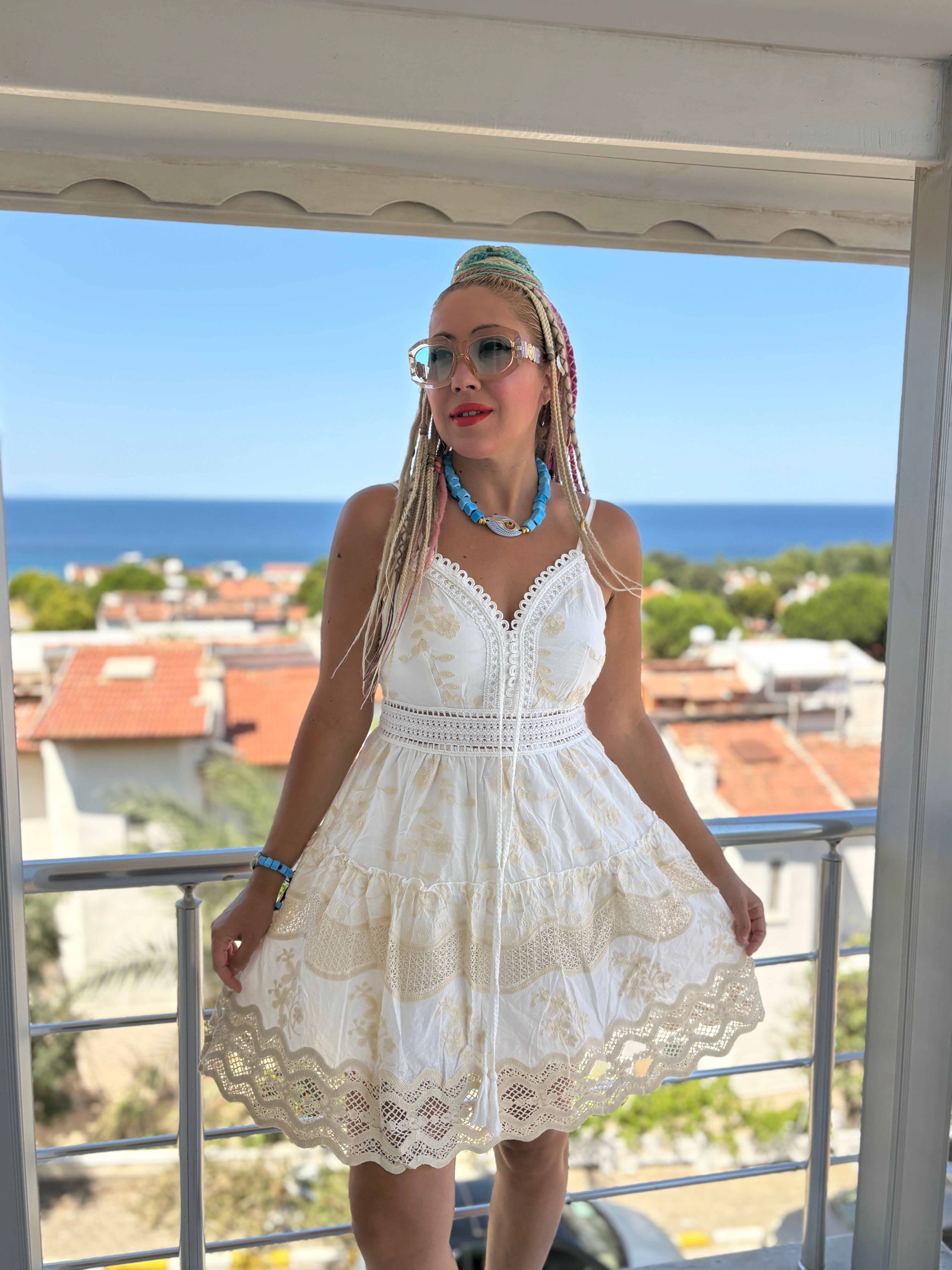 İp Askılı Beyaz İthal Elbise