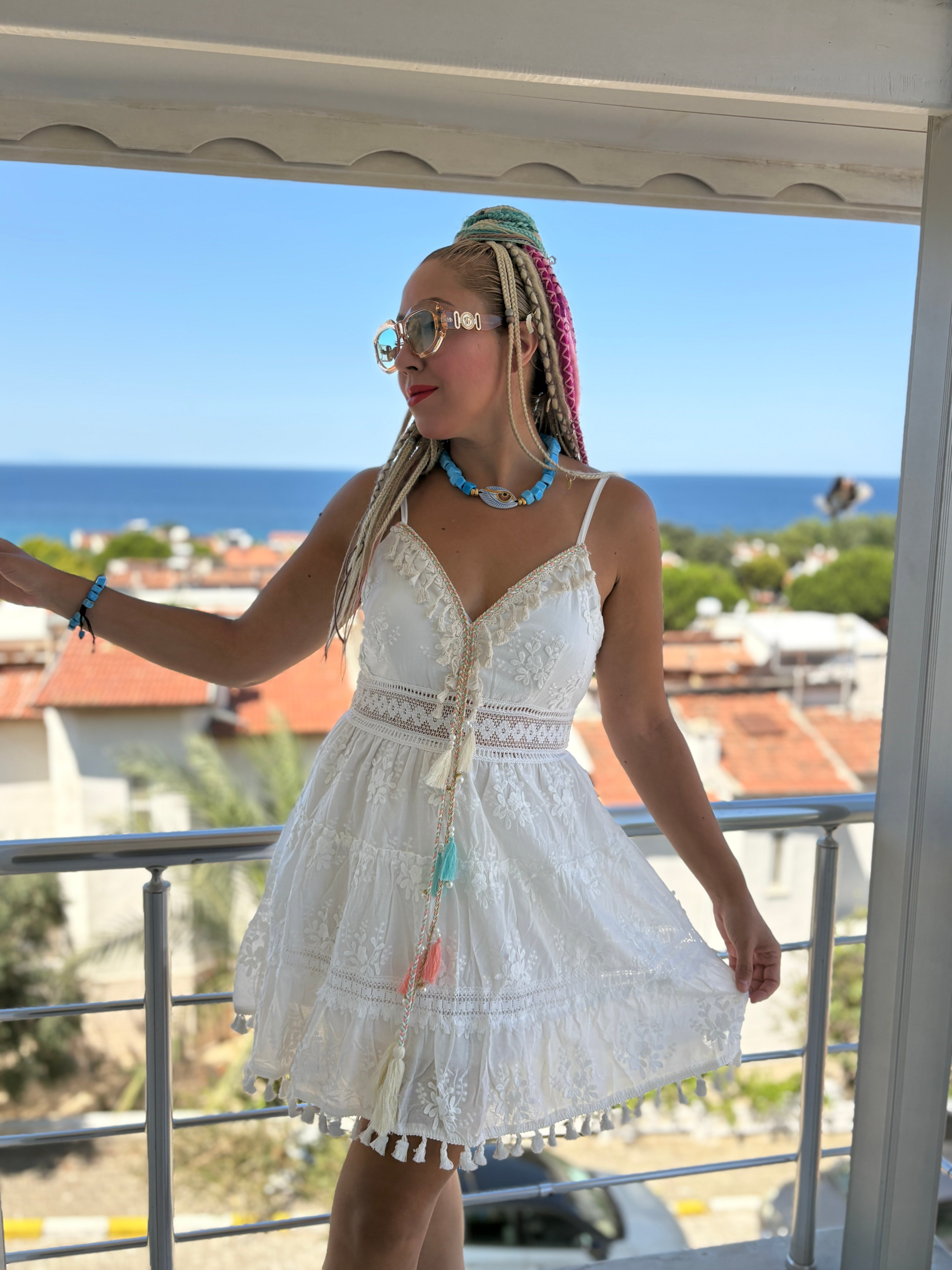 İp Askılı Beyaz İthal Elbise