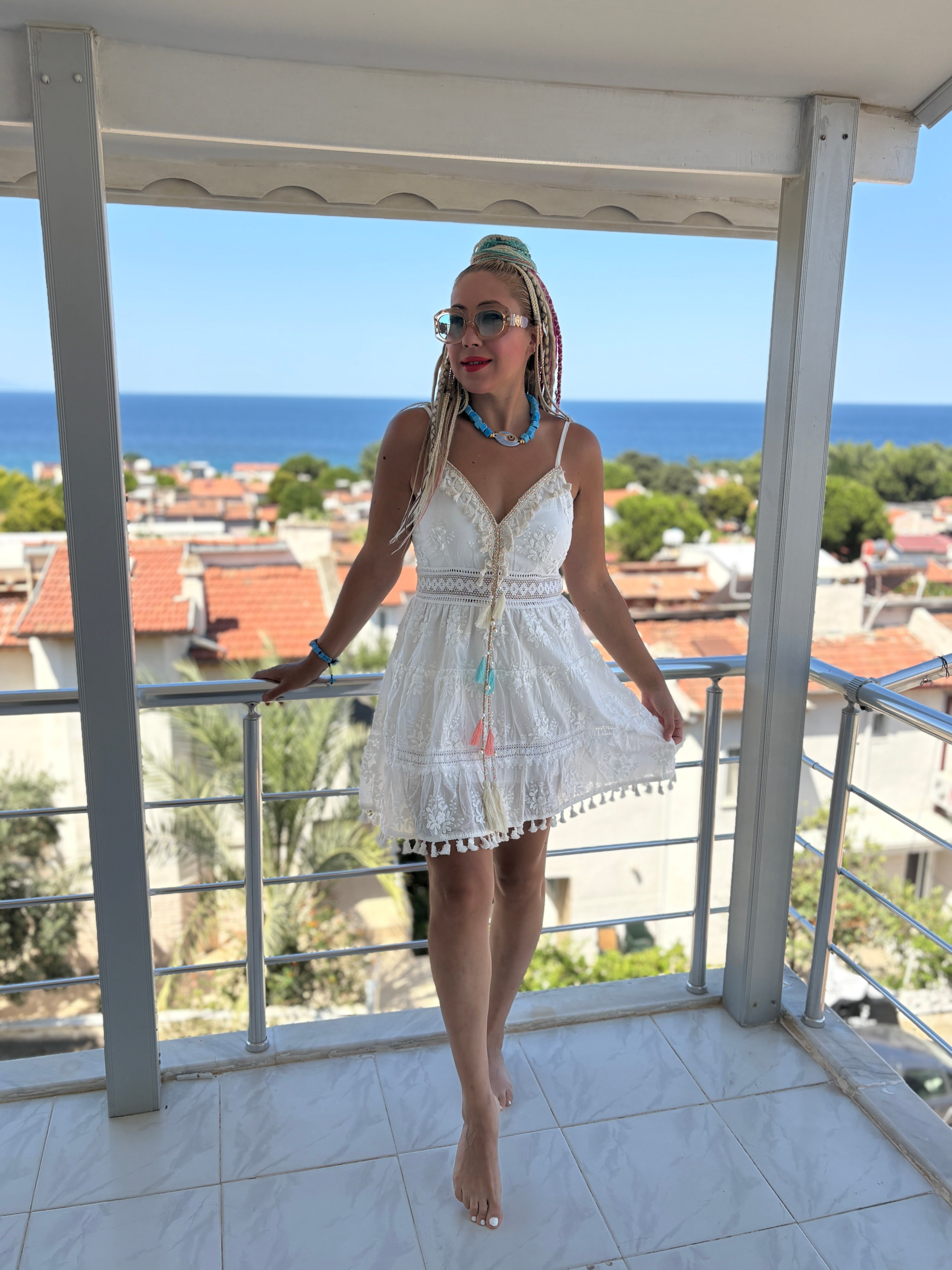 İp Askılı Beyaz İthal Elbise