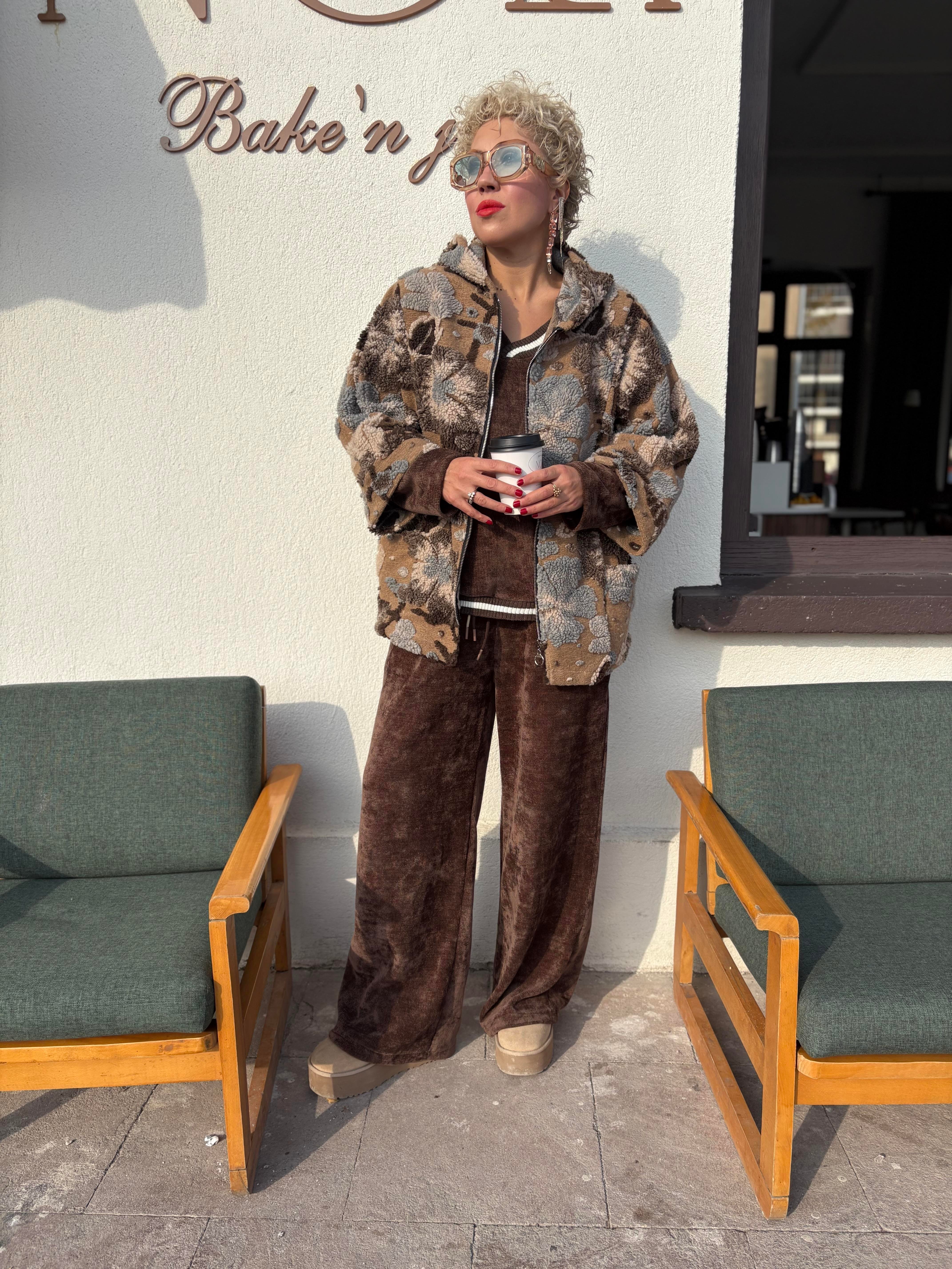 İthal Kapşonlu Kısa Keçe Ceket 9