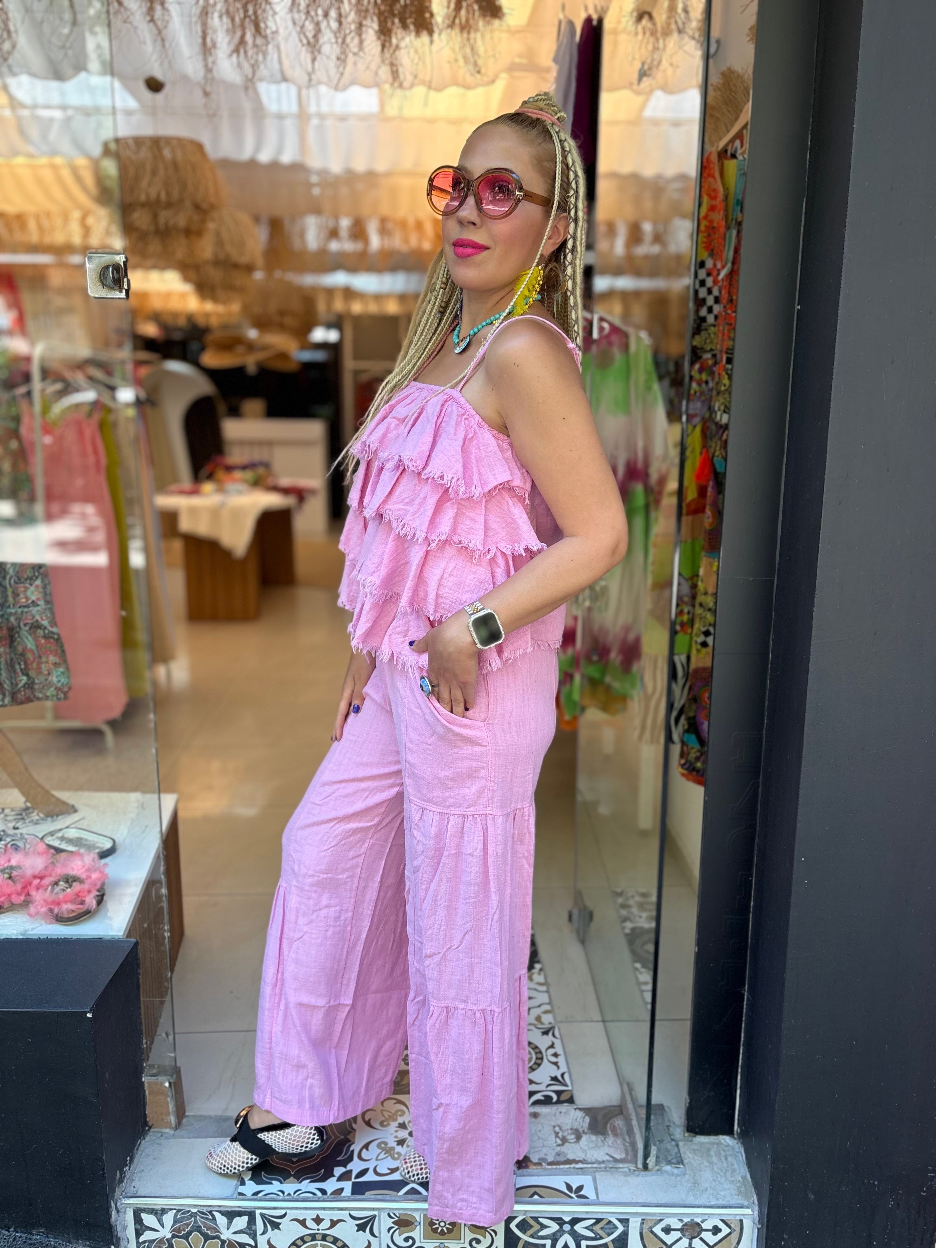 Pembe Helen Takım
