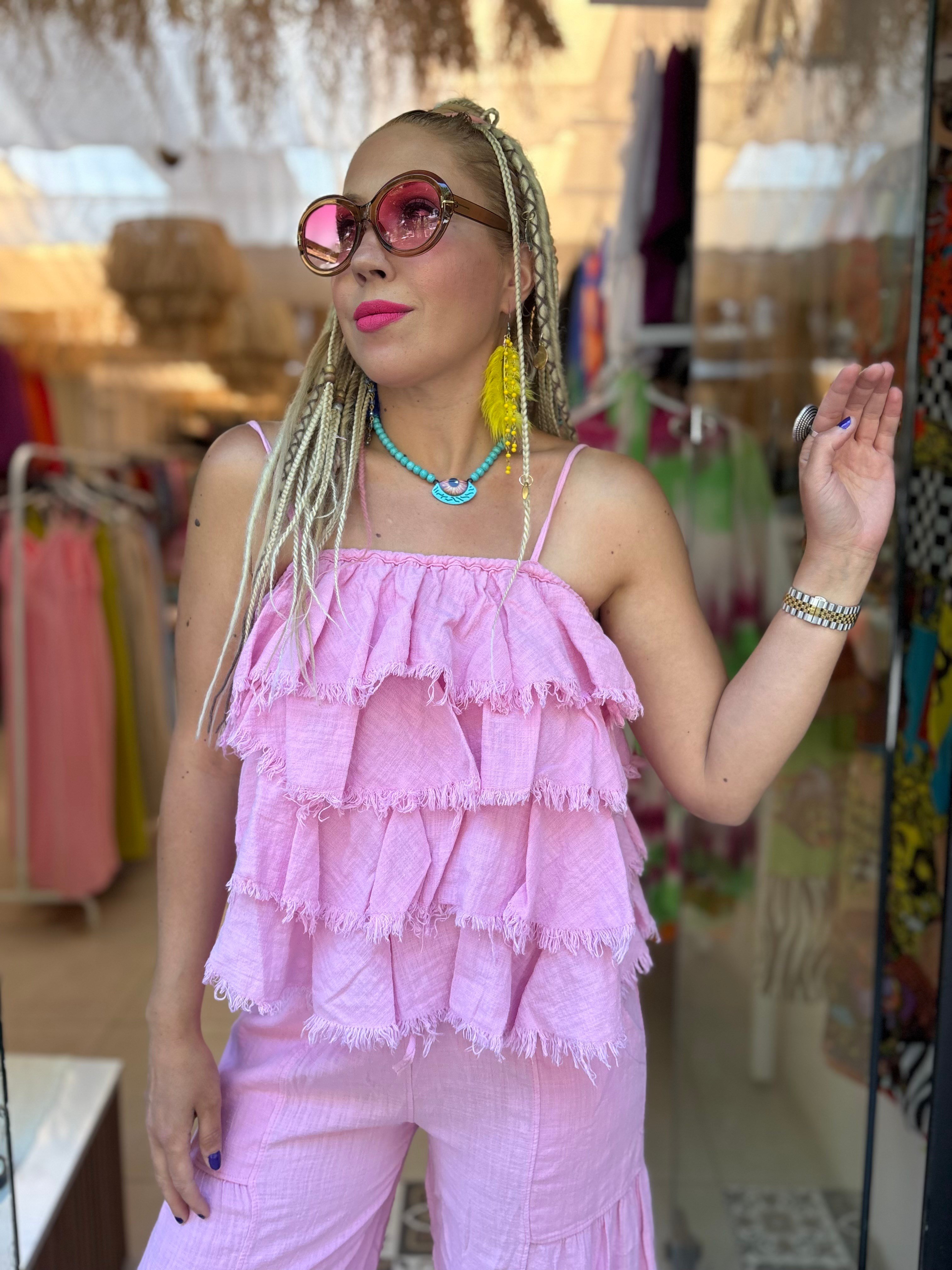 Pembe Helen Takım