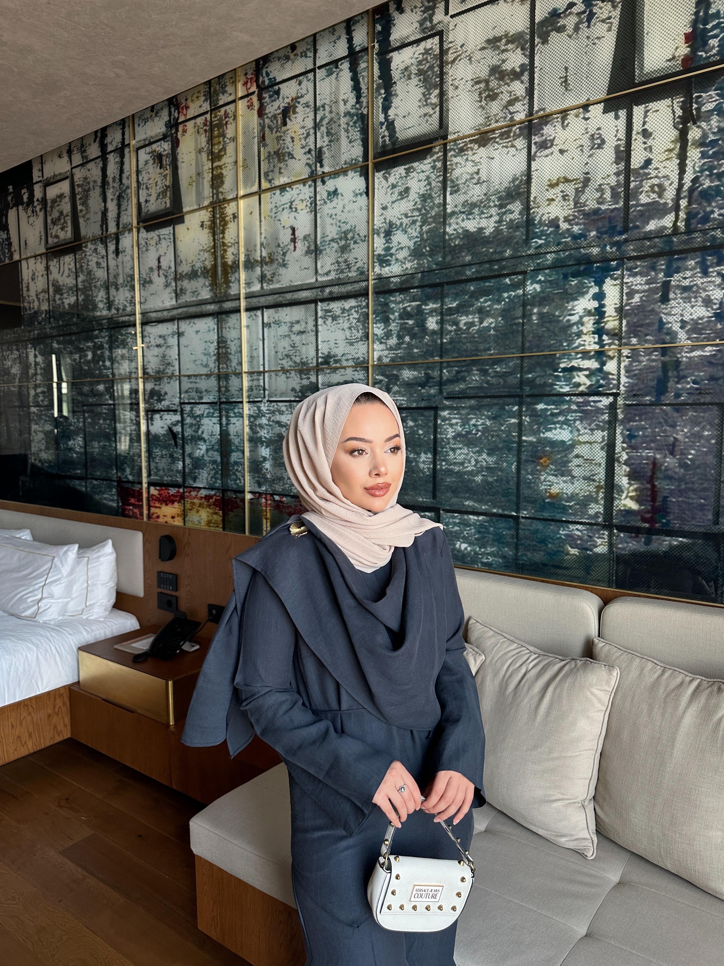 Begonya Broşlu Takım Lacivert