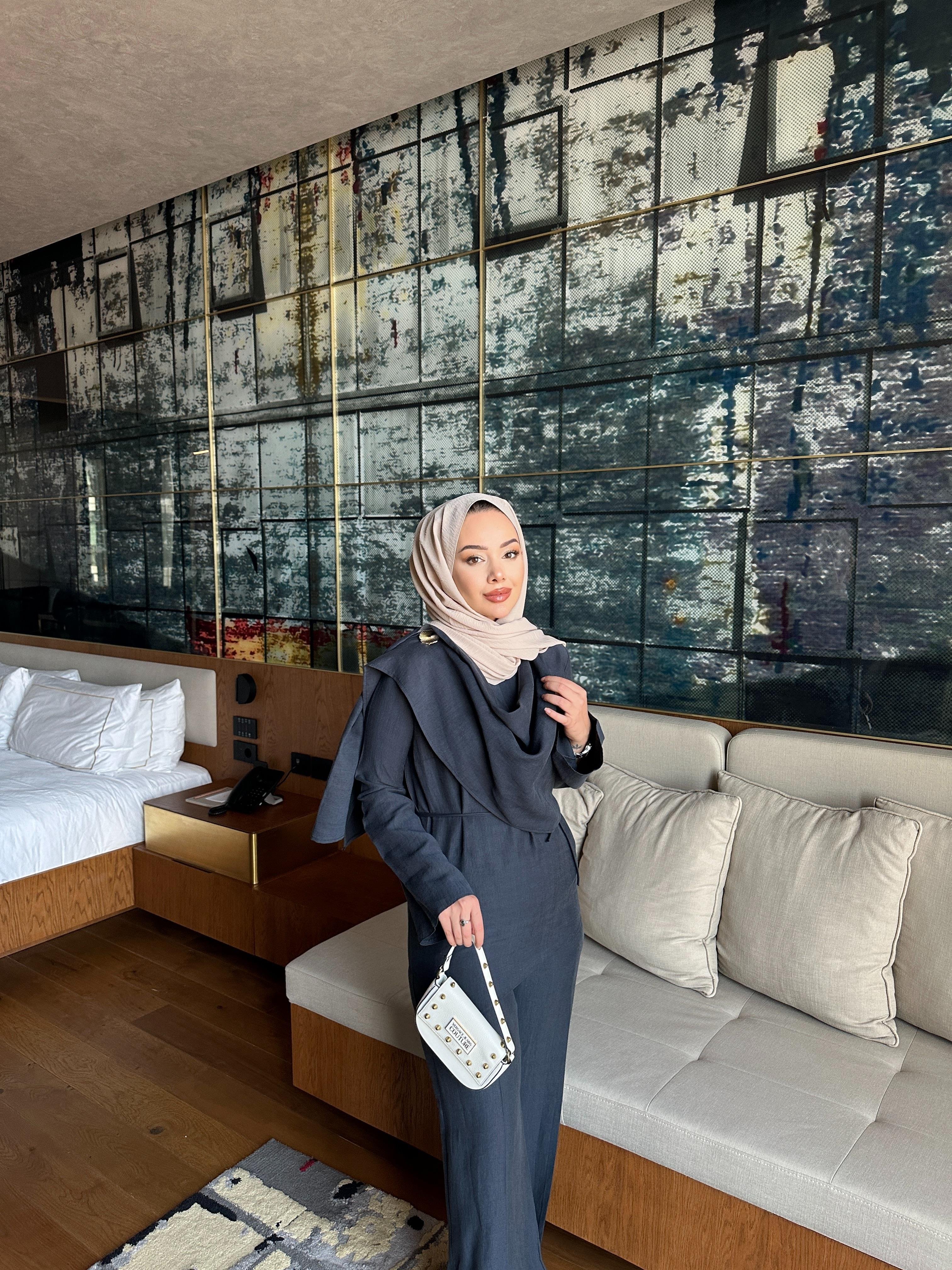 Begonya Broşlu Takım Lacivert