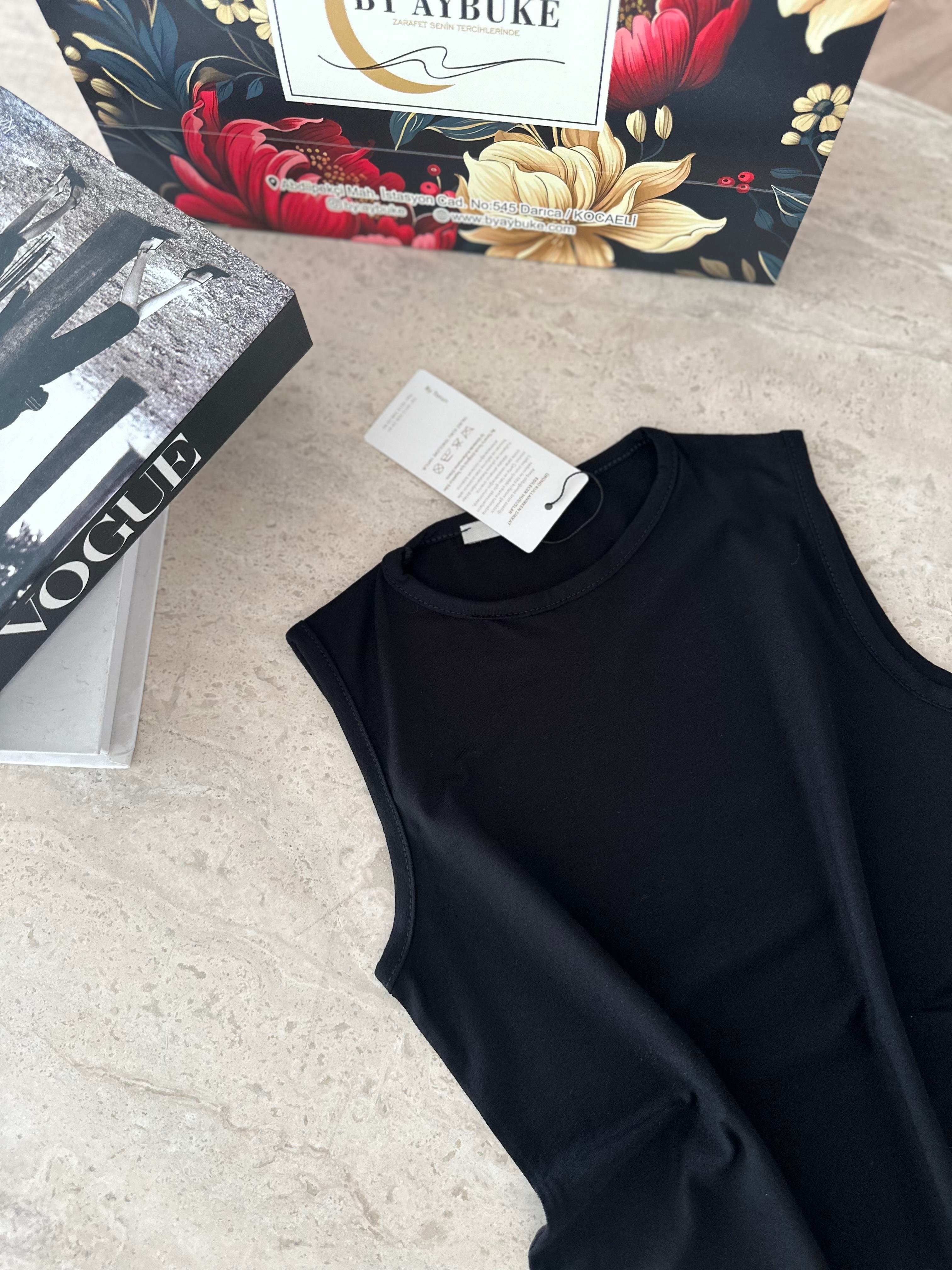 Bisiklet Yaka Sıfır Kol İçlik Siyah 