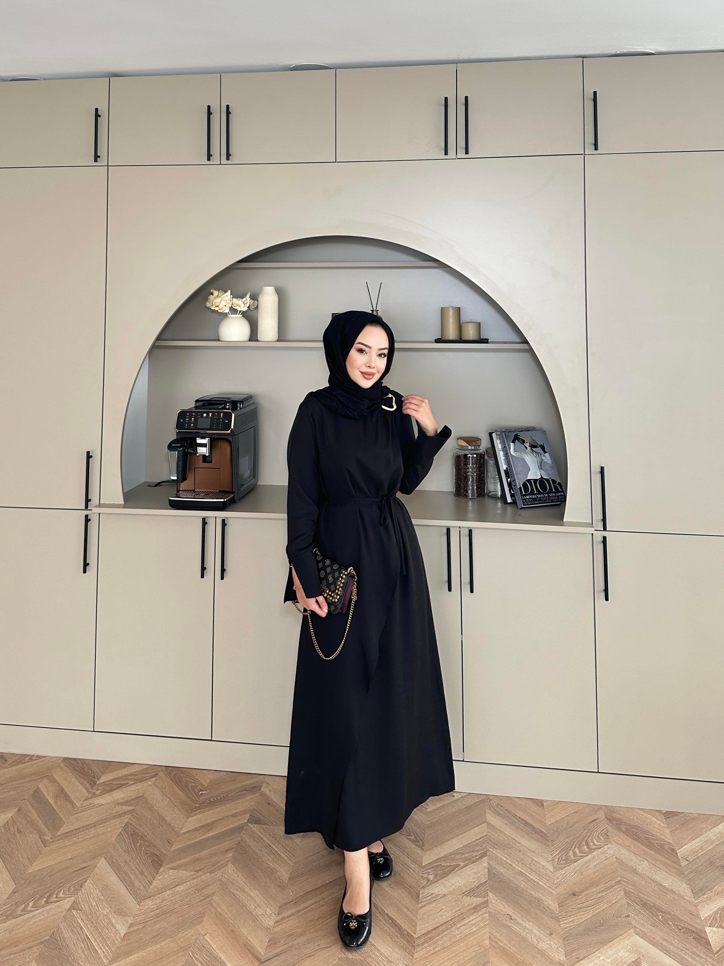 Candy Broşlu Elbise Siyah