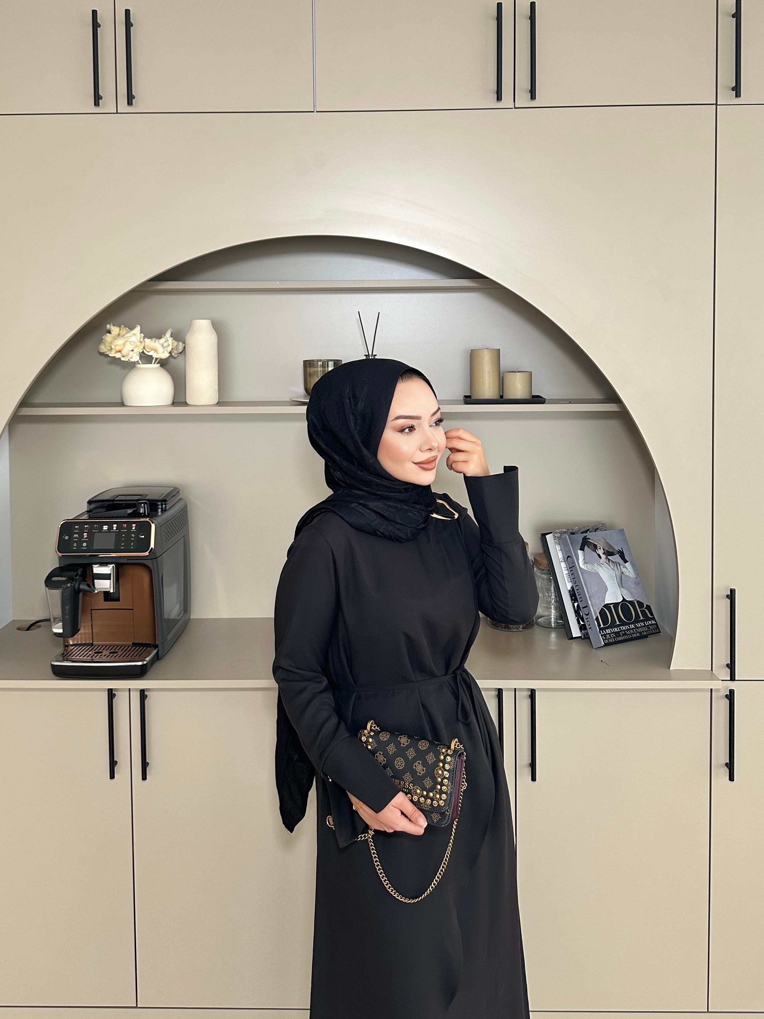 Candy Broşlu Elbise Siyah