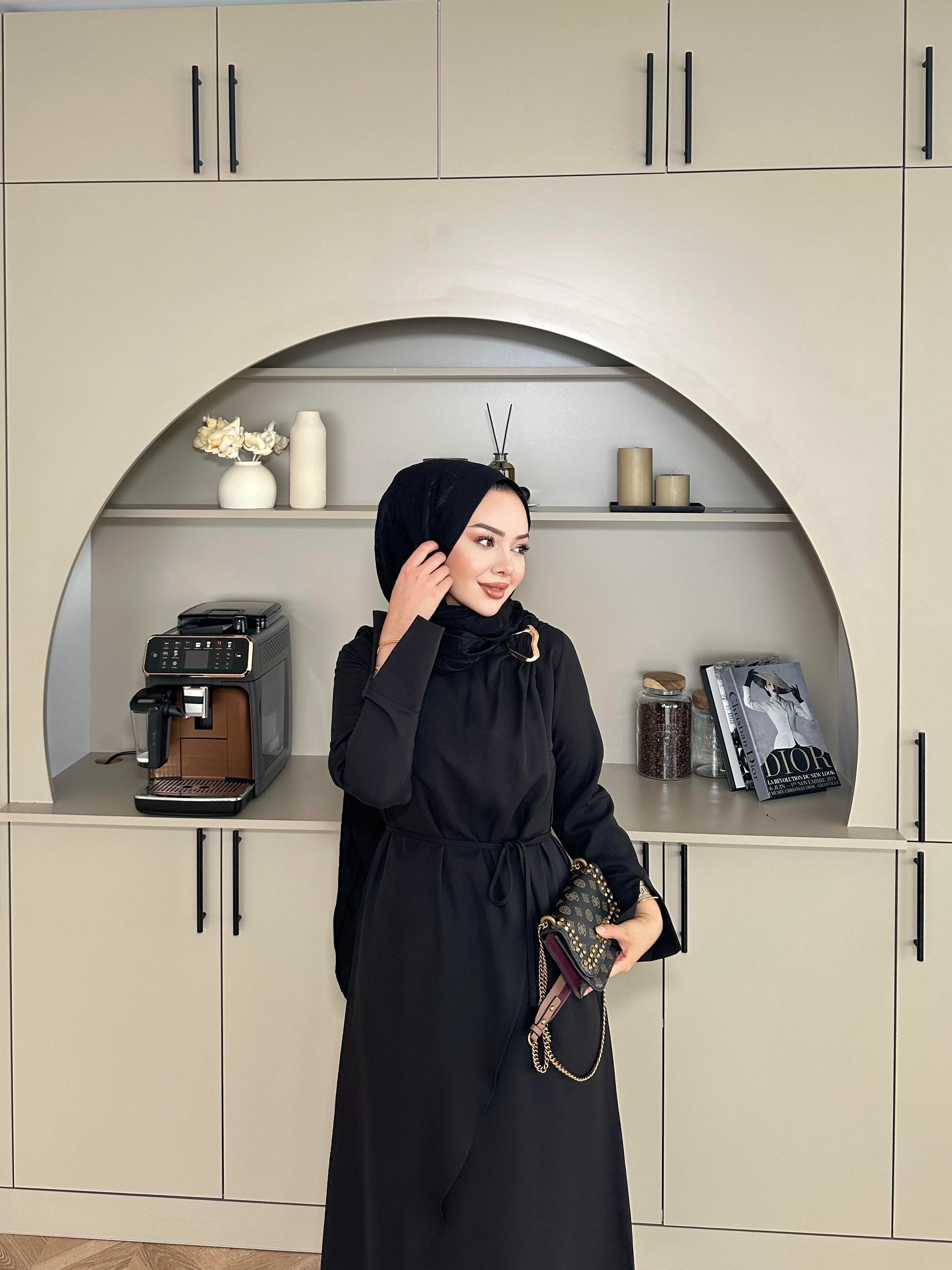 Candy Broşlu Elbise Siyah