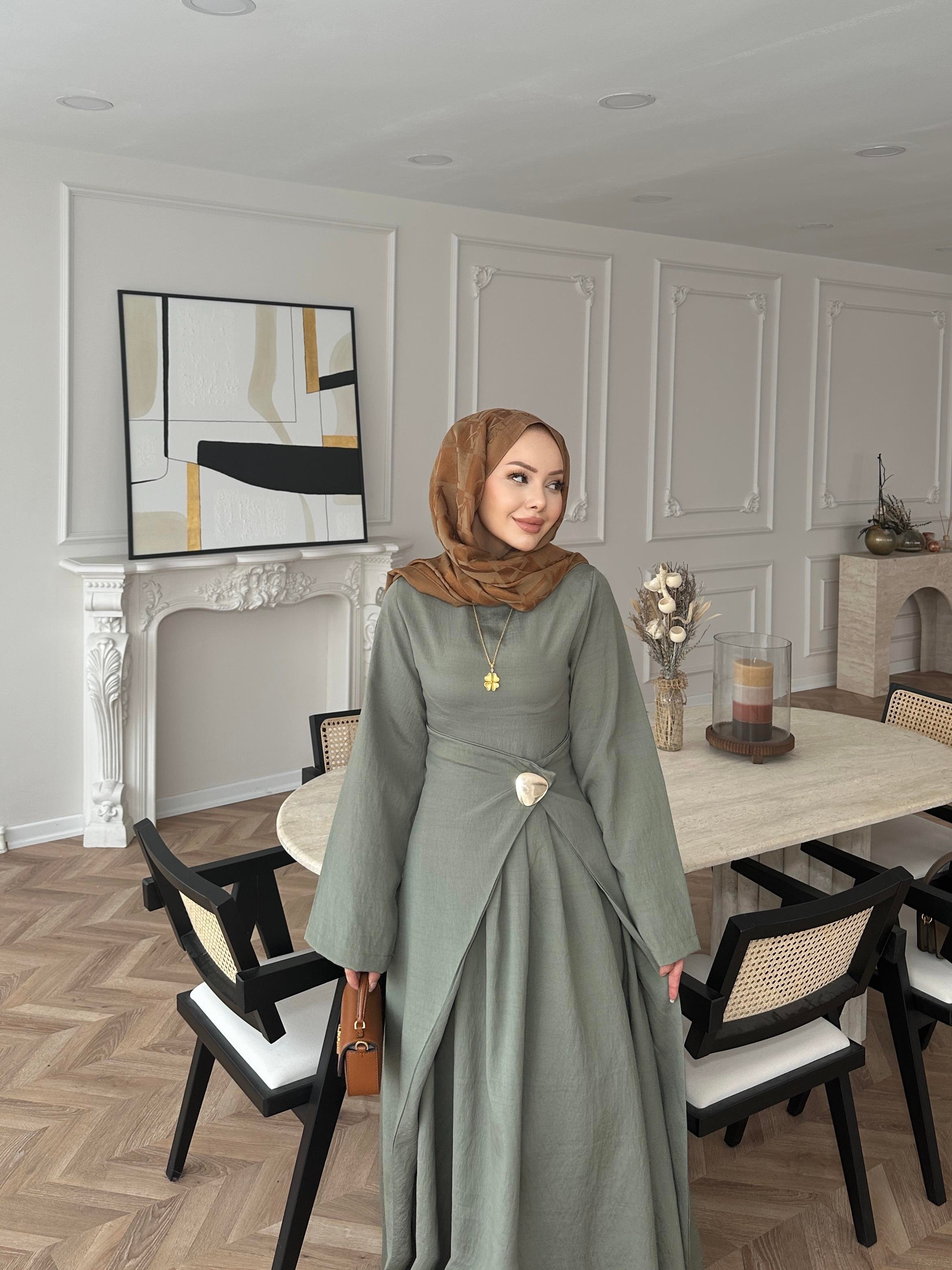 Carla Qupra Piliseli Elbise Haki