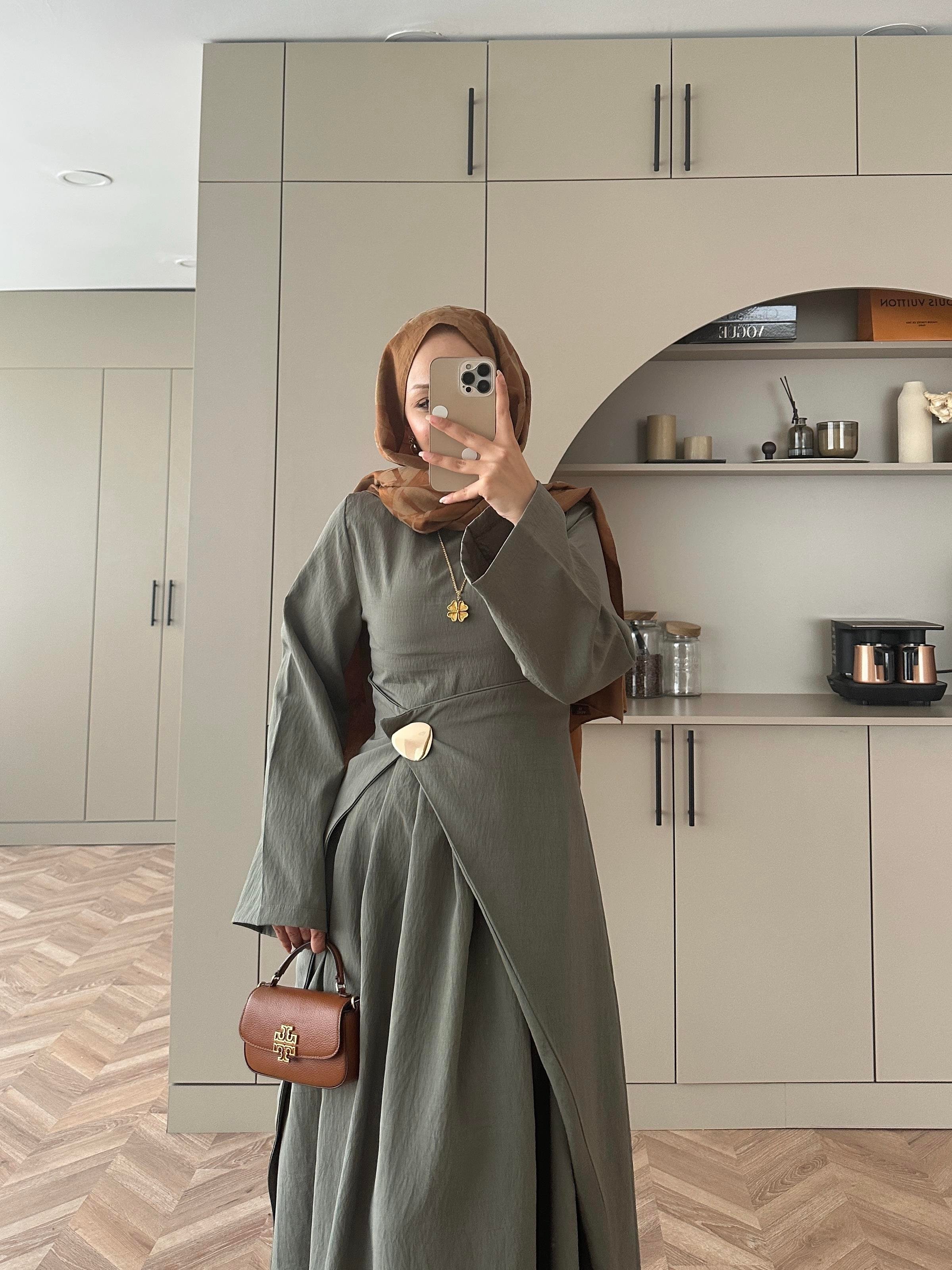 Carla Qupra Piliseli Elbise Haki