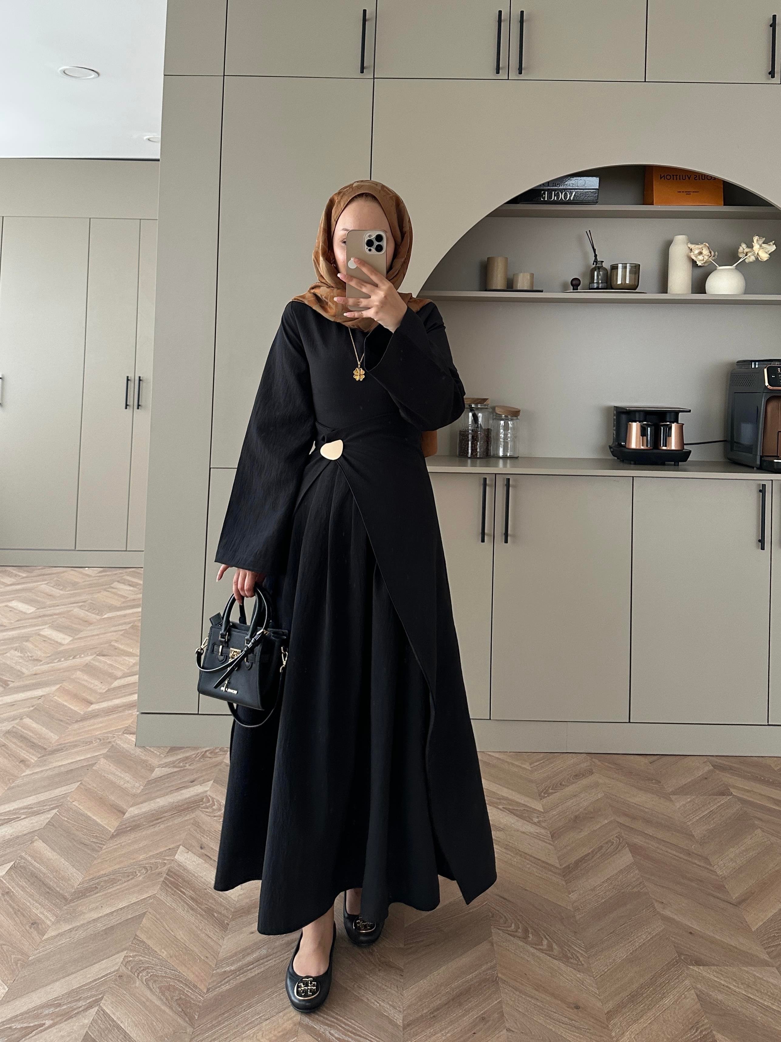 Carla Qupra Piliseli Elbise Siyah