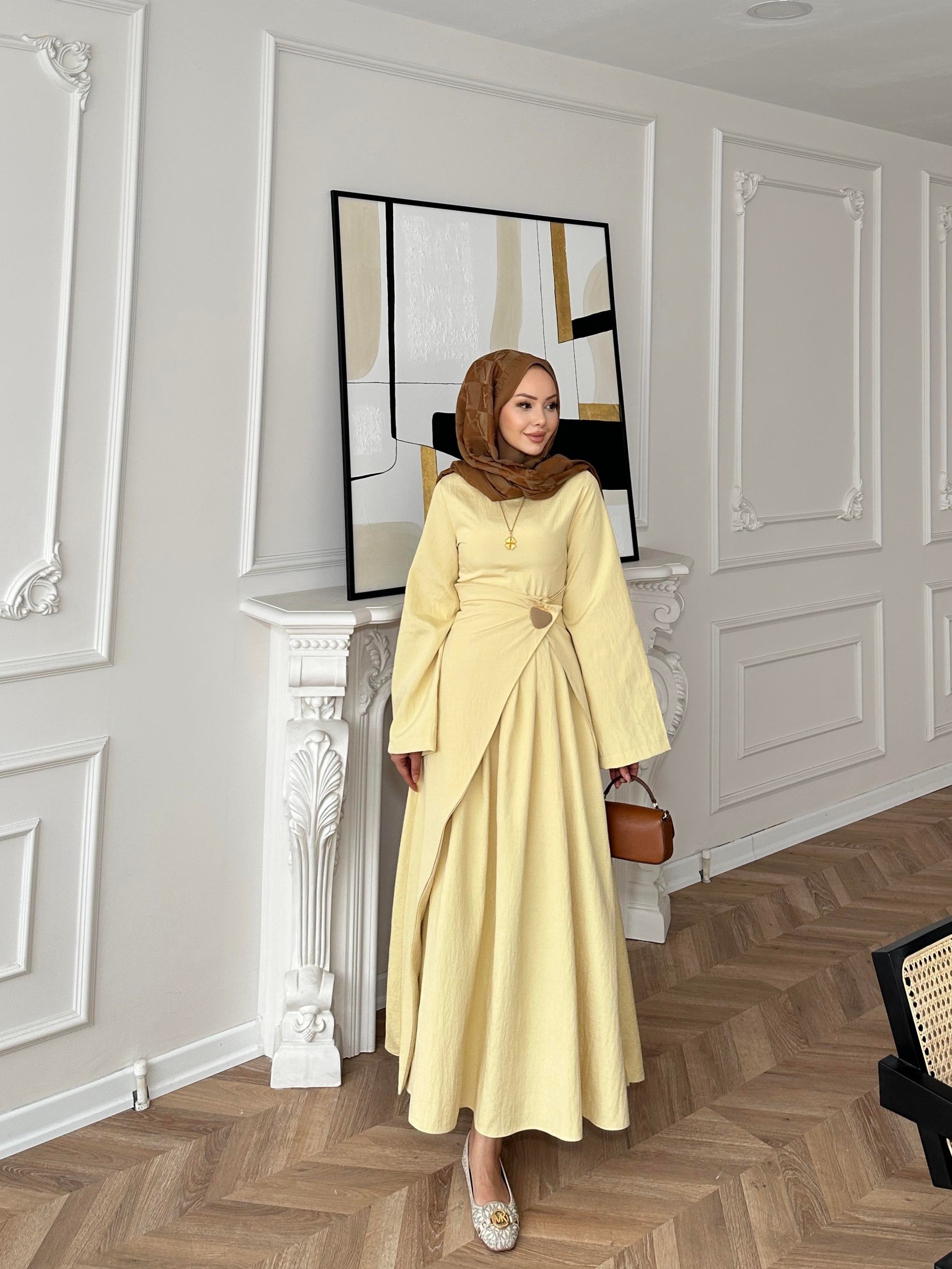 Carla Qupra Piliseli Elbiseli Sarı