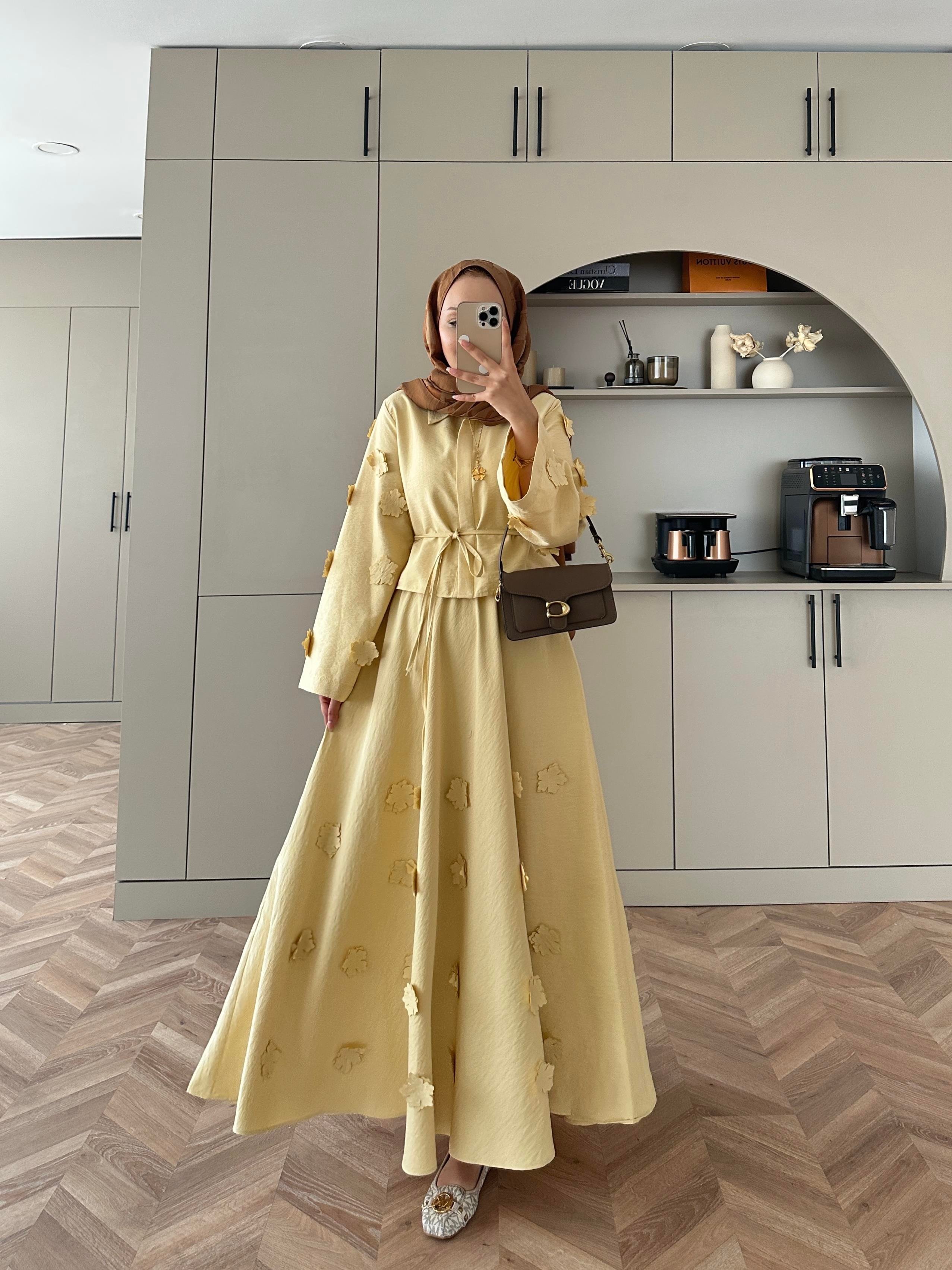 Çiçek Cupra Etekli Takım Sarı