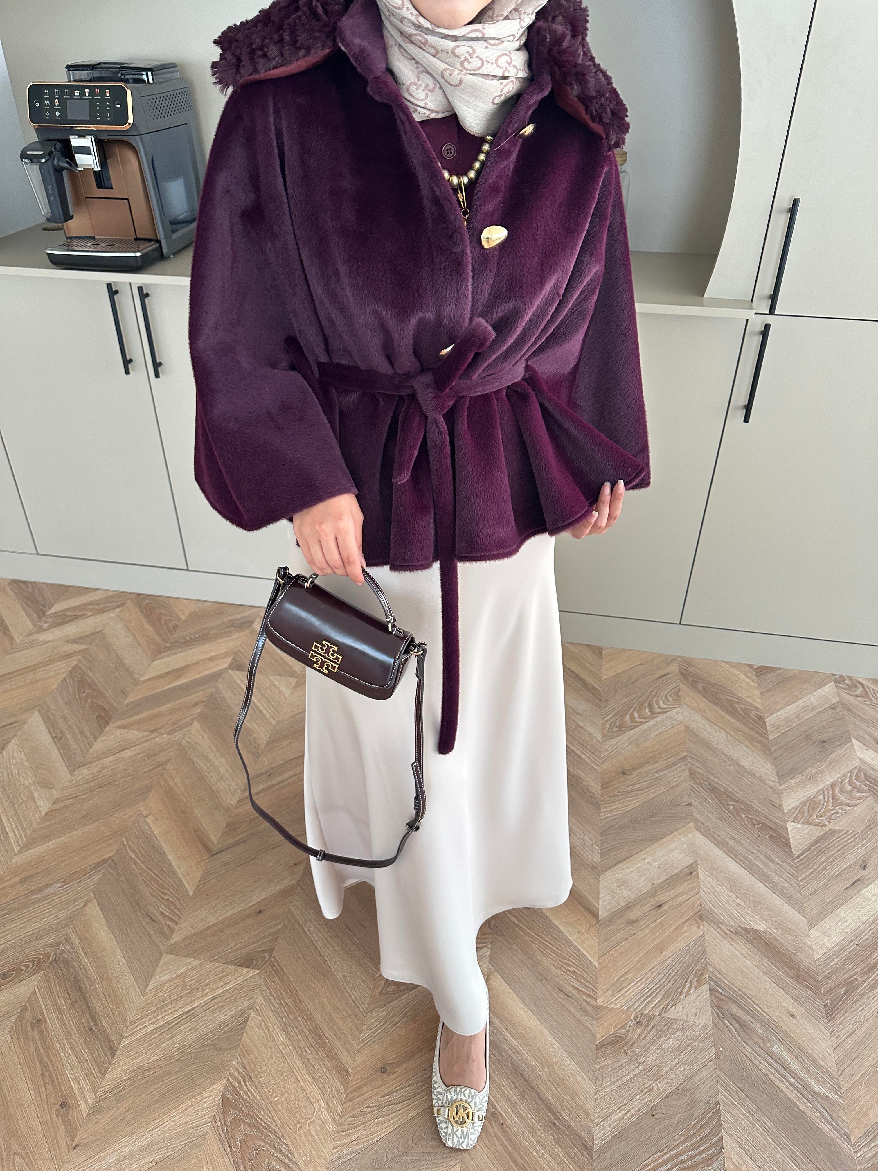 Darby Yakası Kürk Detaylı Angora Panço Mürdüm