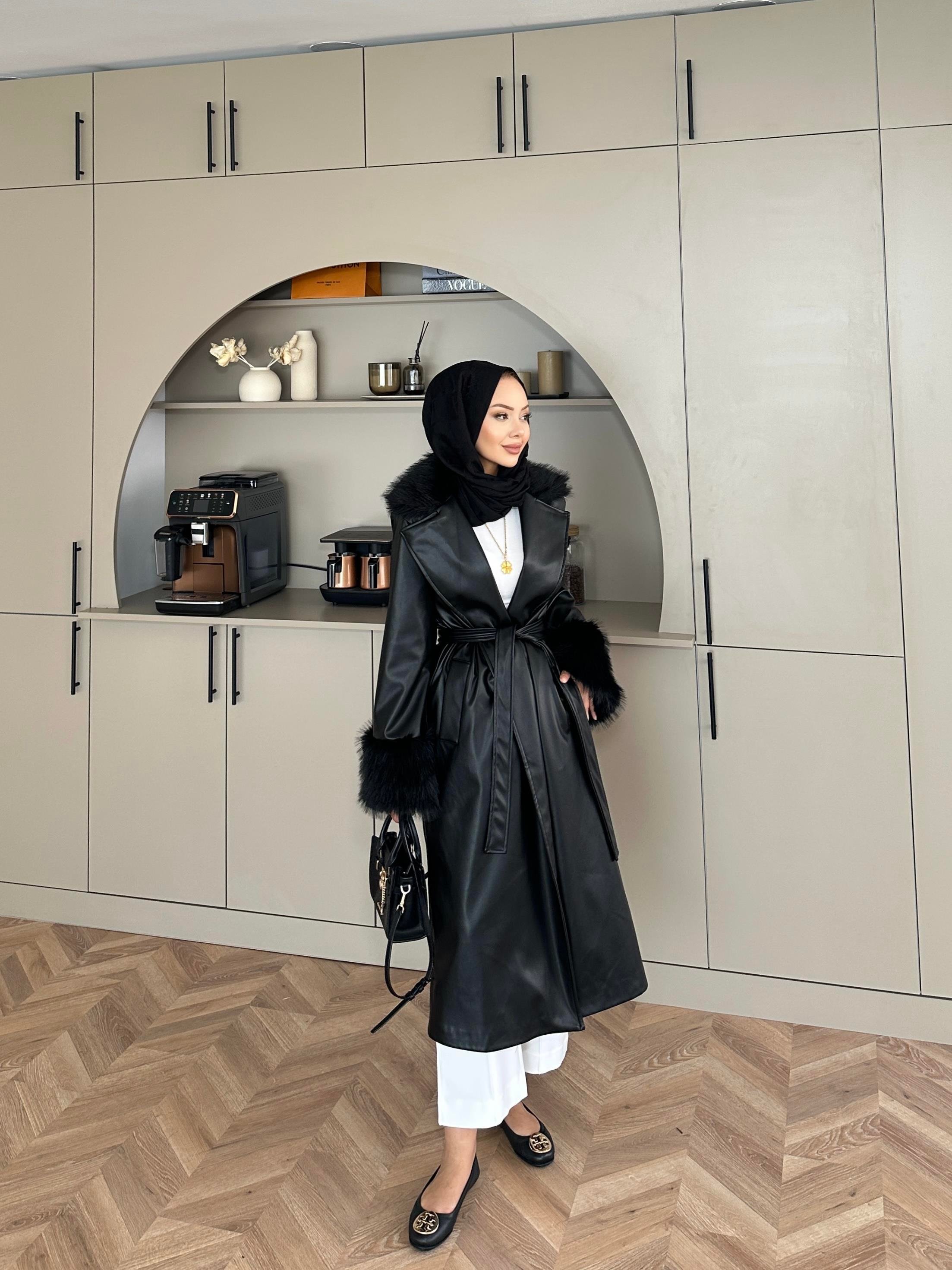 Deri Kürk Detaylı Kaban Siyah