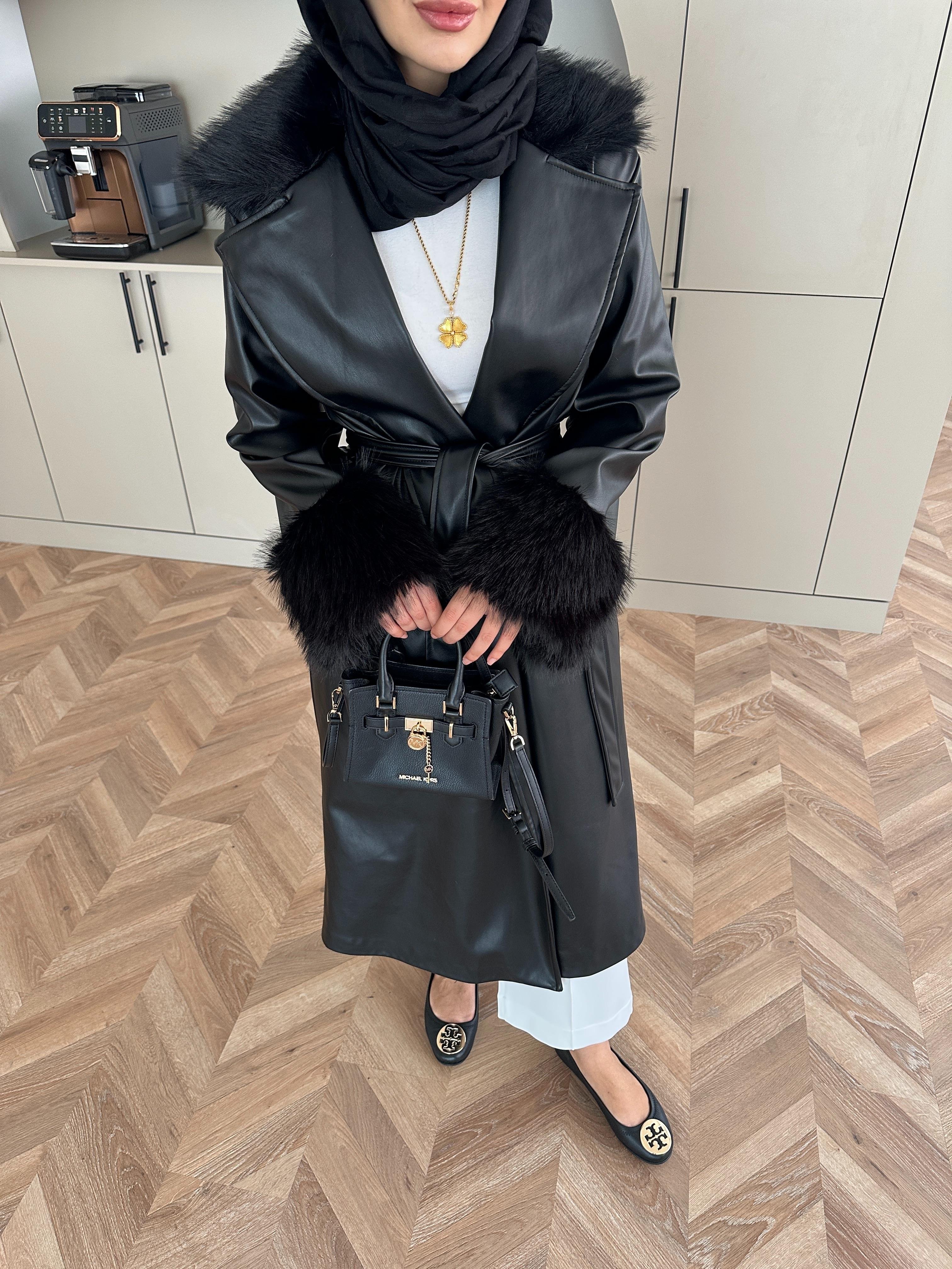 Deri Kürk Detaylı Kaban Siyah