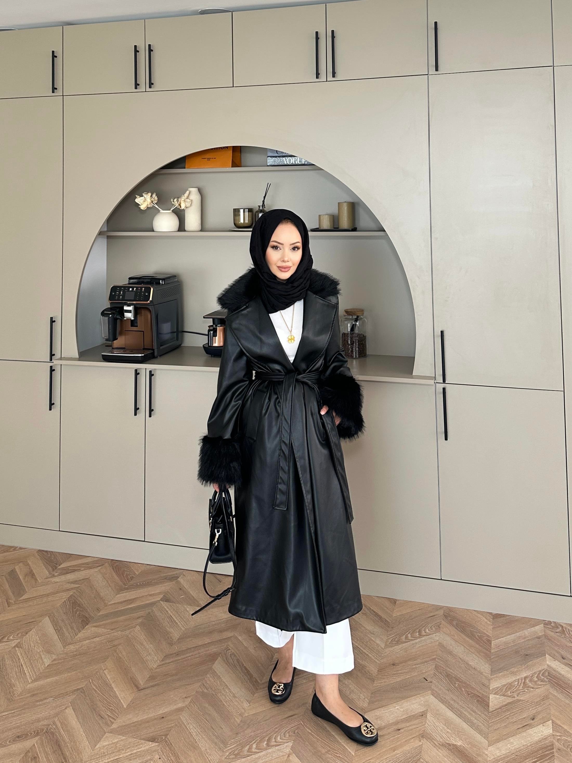 Deri Kürk Detaylı Kaban Siyah