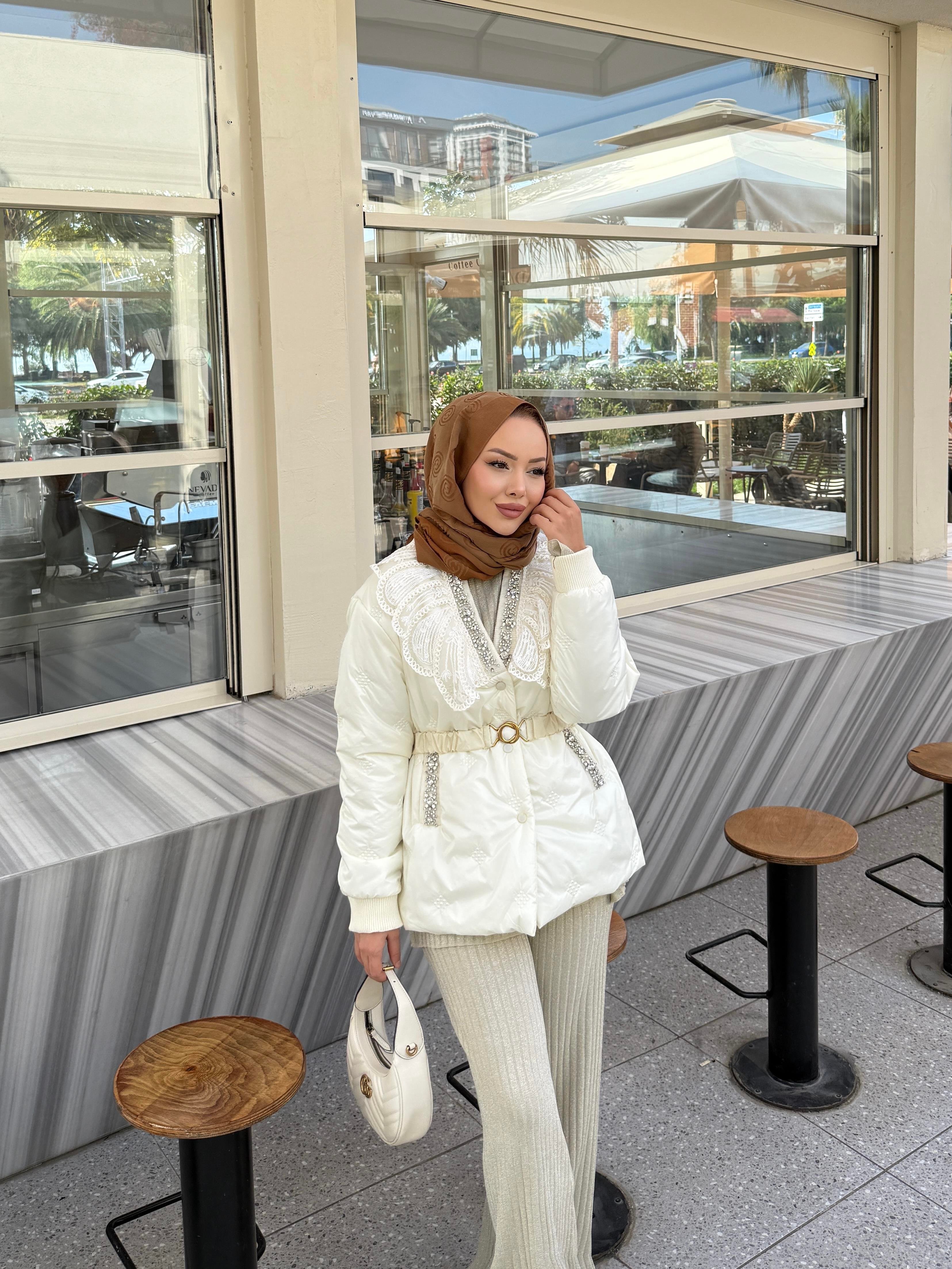 Diamond İthal Kapitone Mont Ekru