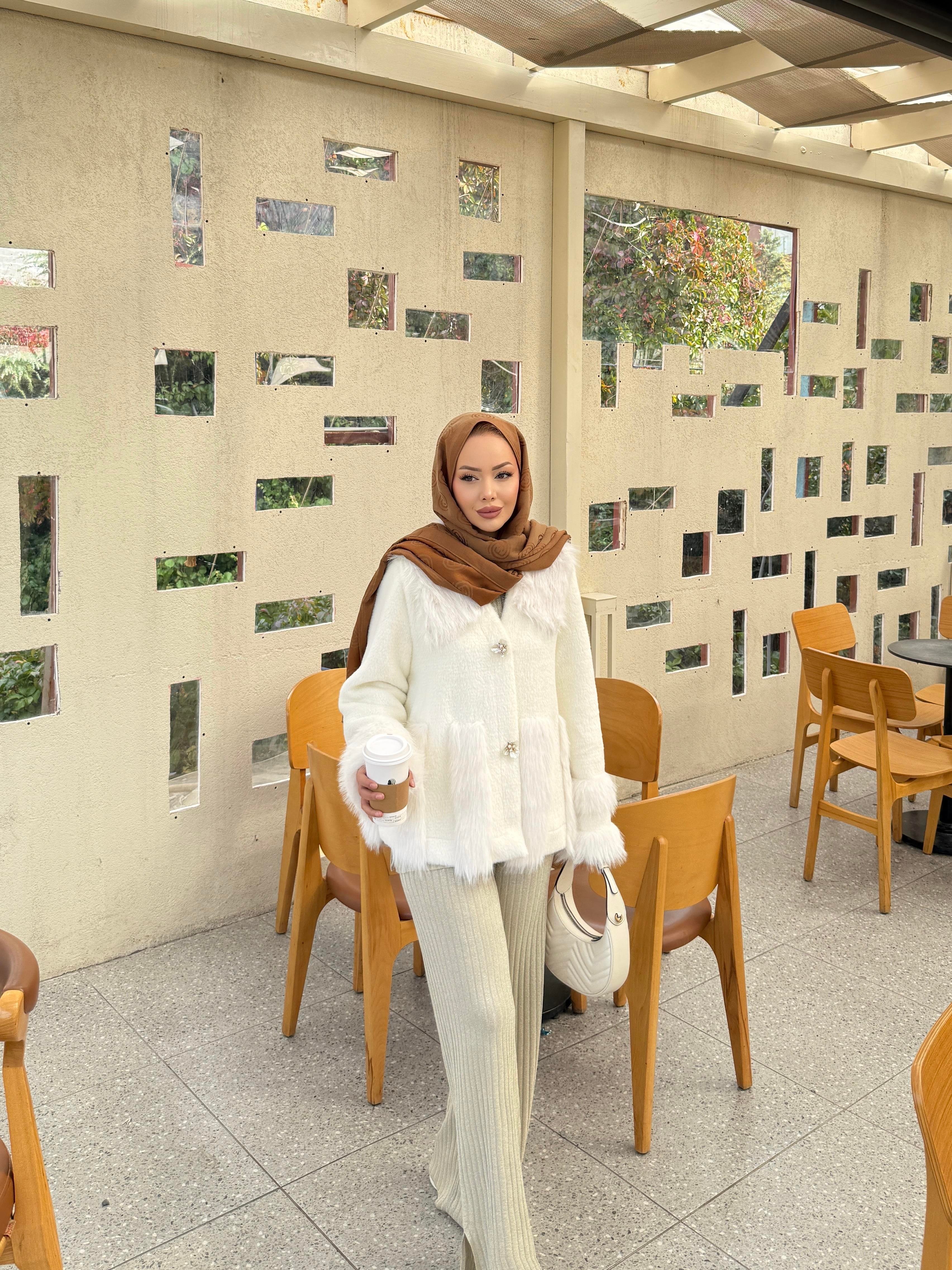 Diva Taş Detaylı Hırka/Ceket Ekru