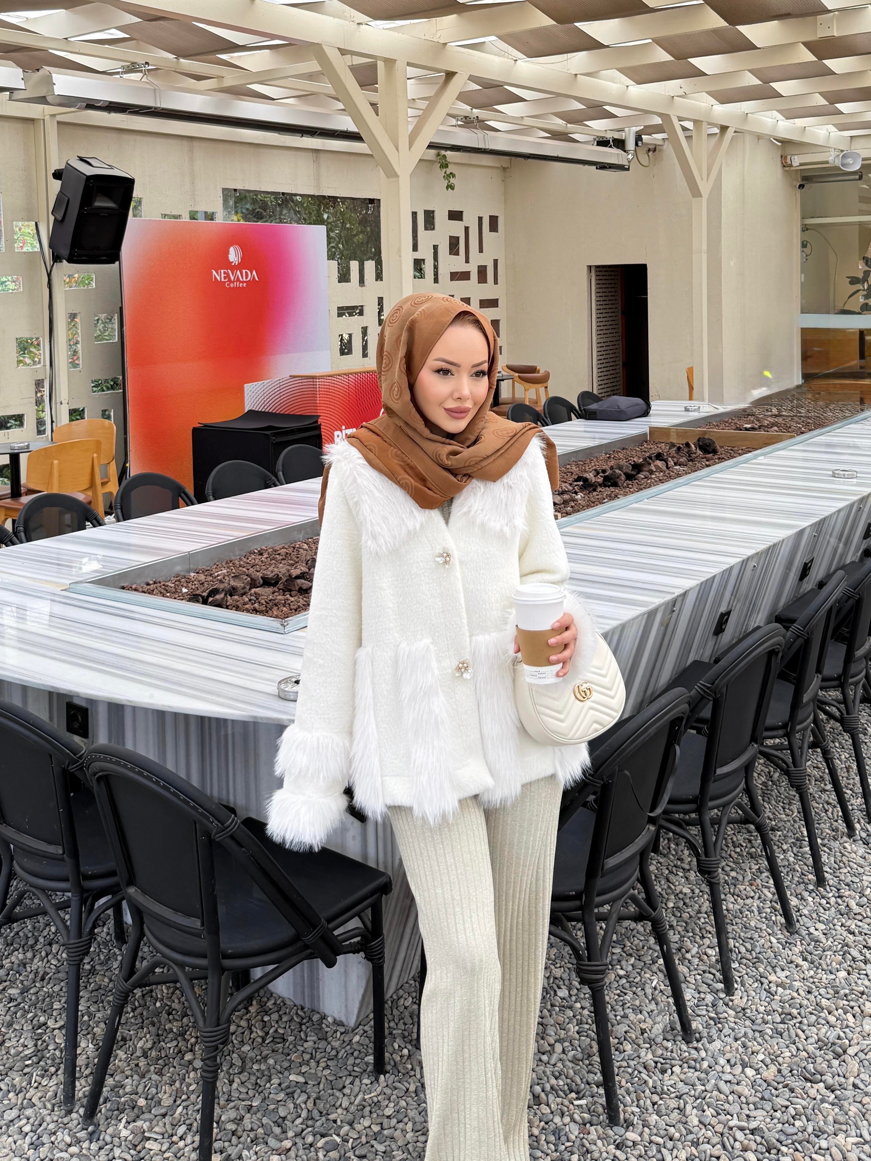 Diva Taş Detaylı Hırka/Ceket Ekru