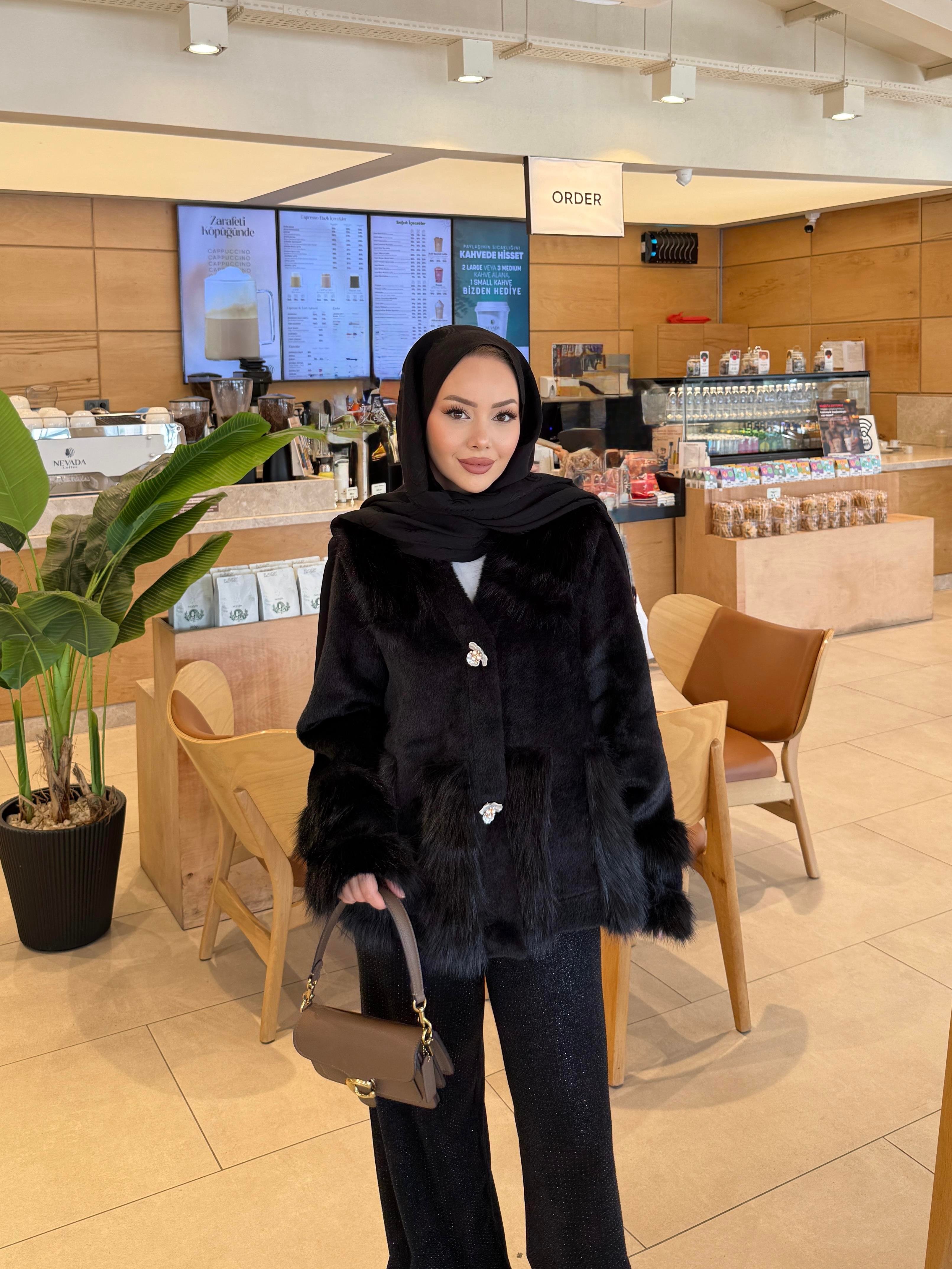 Diva Kürk Detaylı Angora Hırka/Ceket Siyah