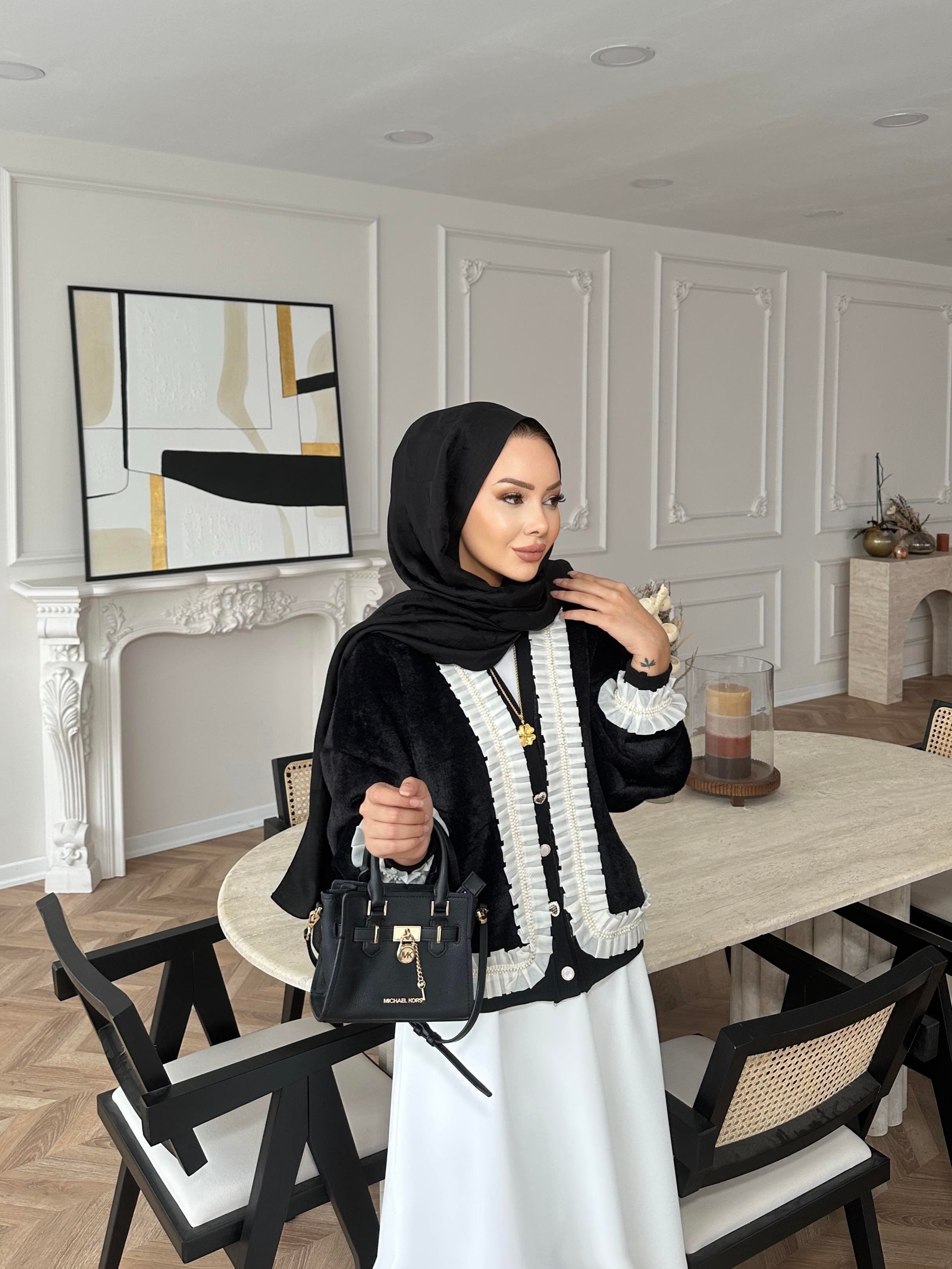 Fırfır Detaylı Peluş Hırka Siyah