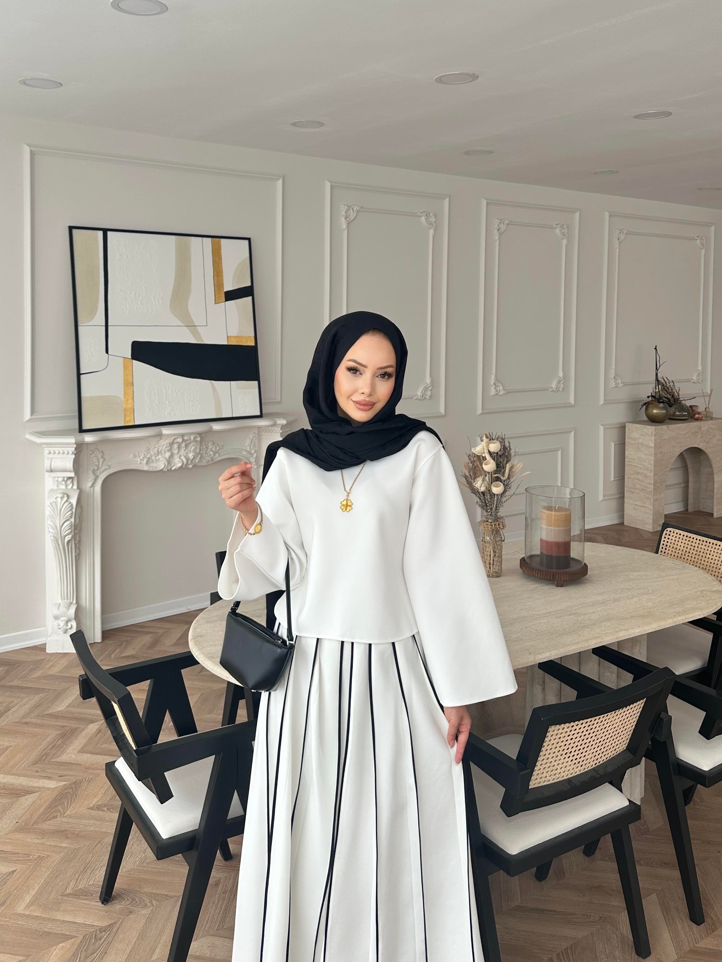 Grayle Biye Detaylı Scuba Etekli Takım Ekru