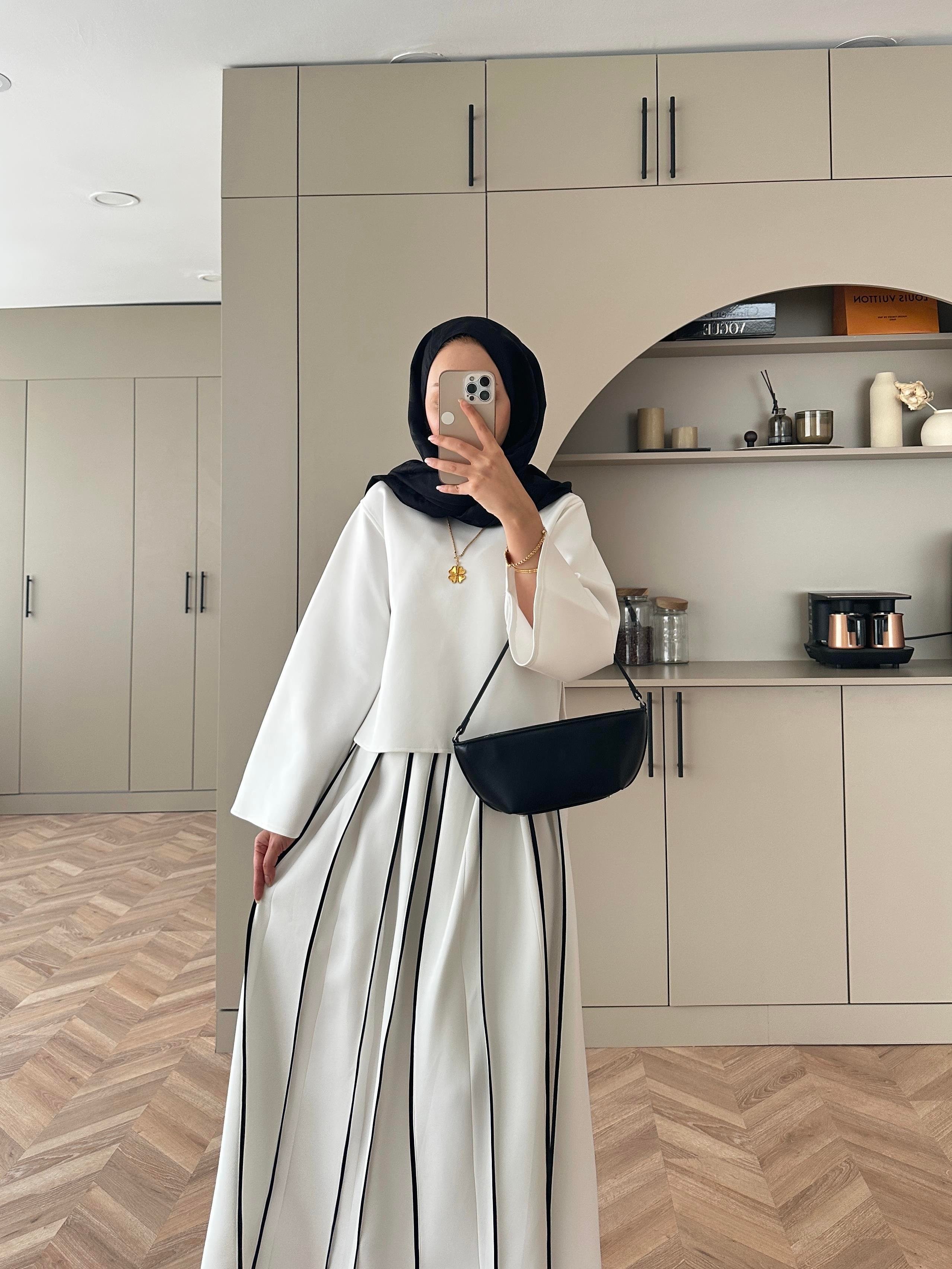 Grayle Biye Detaylı Scuba Etekli Takım Ekru